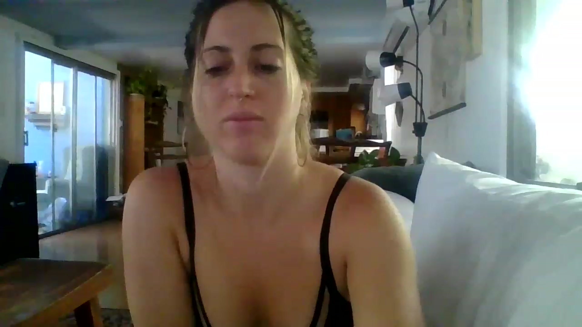 Gallery image thumbnail from Amethyst_Gem's myfreecams stream on, 06/19/2023, 18:52 image 11 of 20
