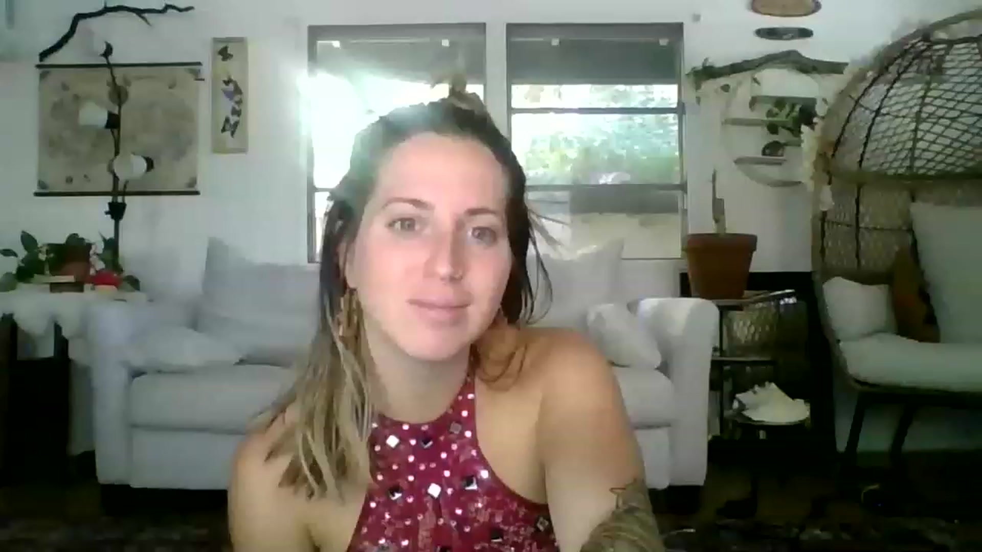 Gallery image thumbnail from Amethyst_Gem's myfreecams stream on, 06/21/2023, 17:21 image 19 of 20