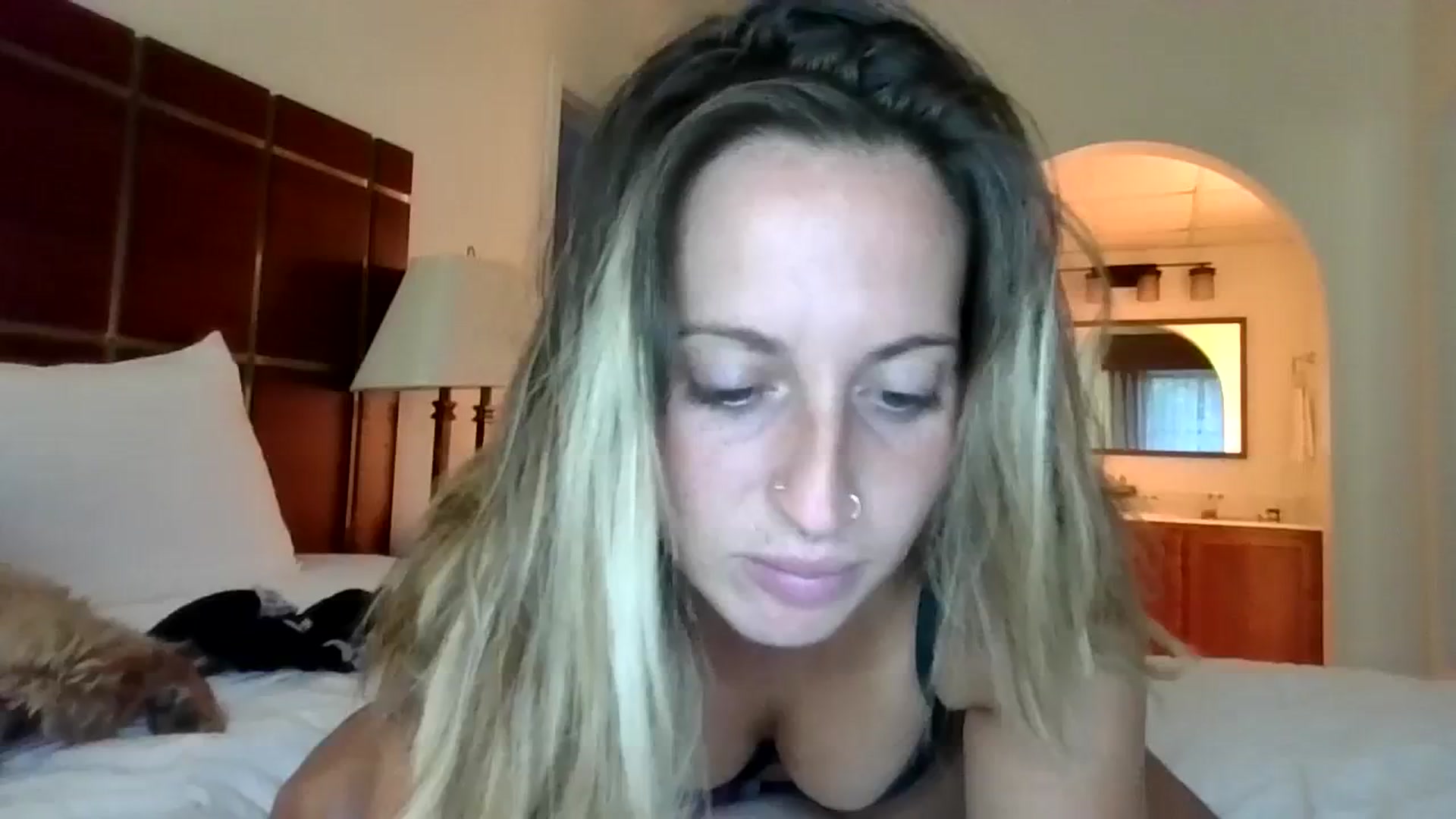 Gallery image thumbnail from Amethyst_Gem's myfreecams stream on, 08/15/2023, 02:10 image 15 of 20