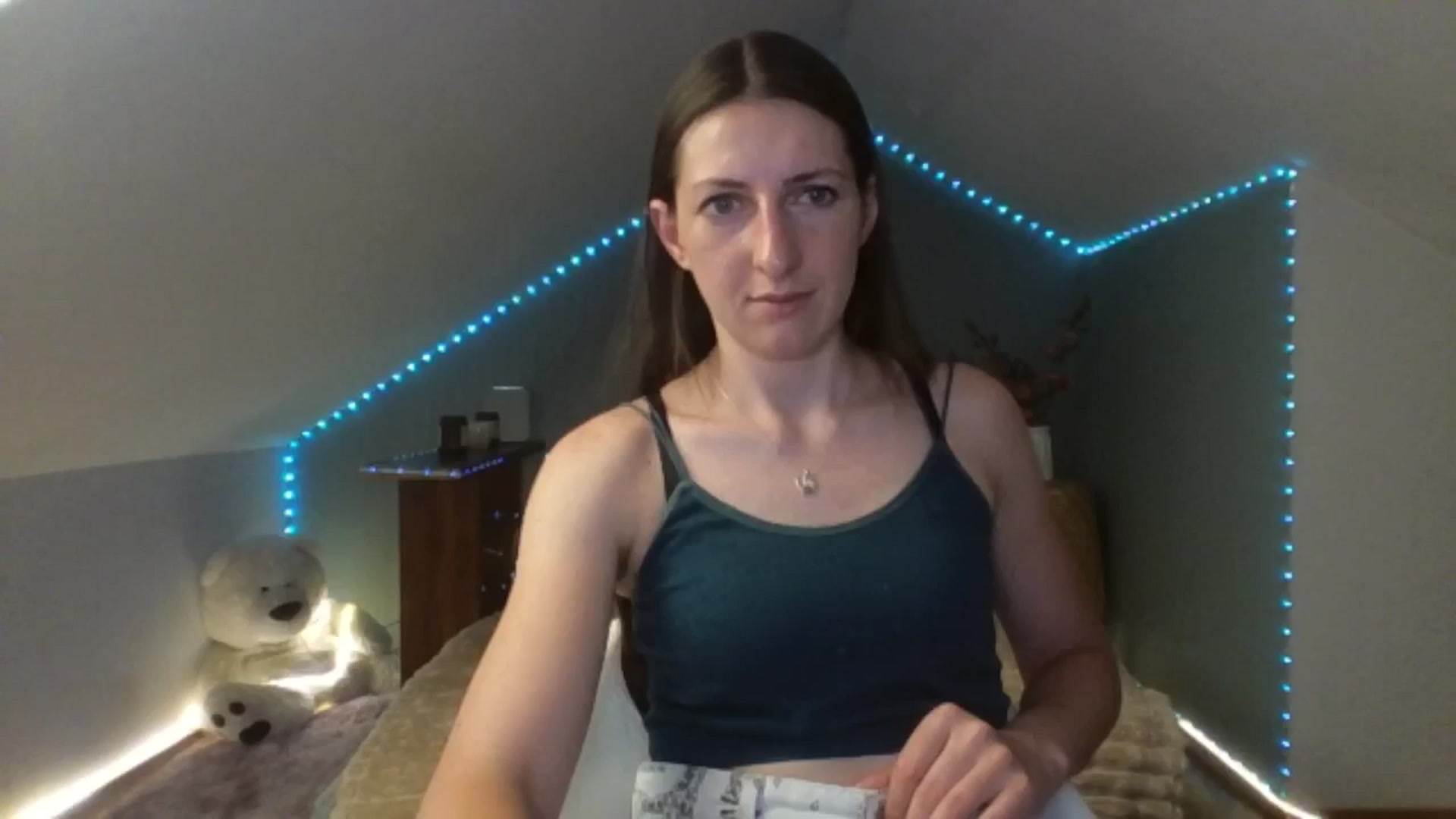 Gallery image thumbnail from AmiLune's myfreecams stream on, 06/30/2025, 08:11 image 19 of 20
