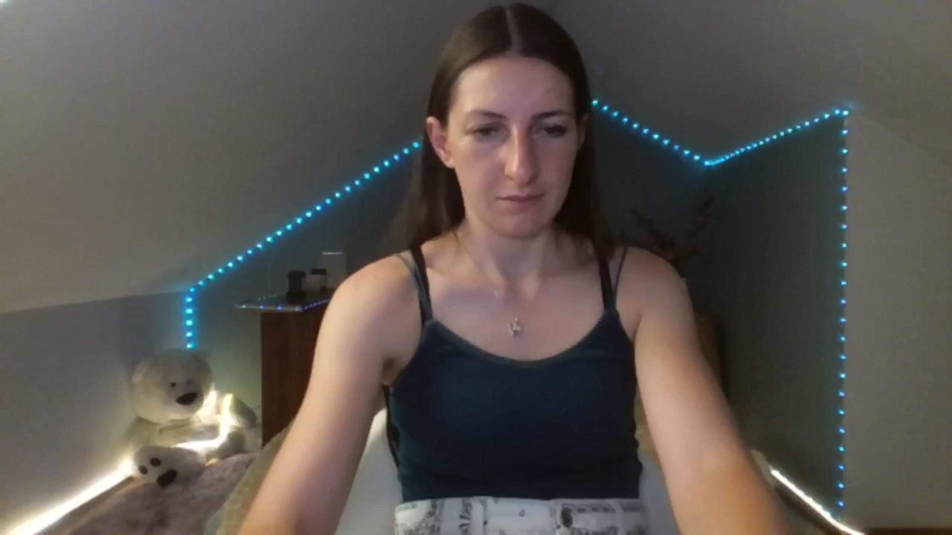 Gallery image thumbnail from AmiLune's myfreecams stream on, 06/30/2025, 08:11 image 17 of 20