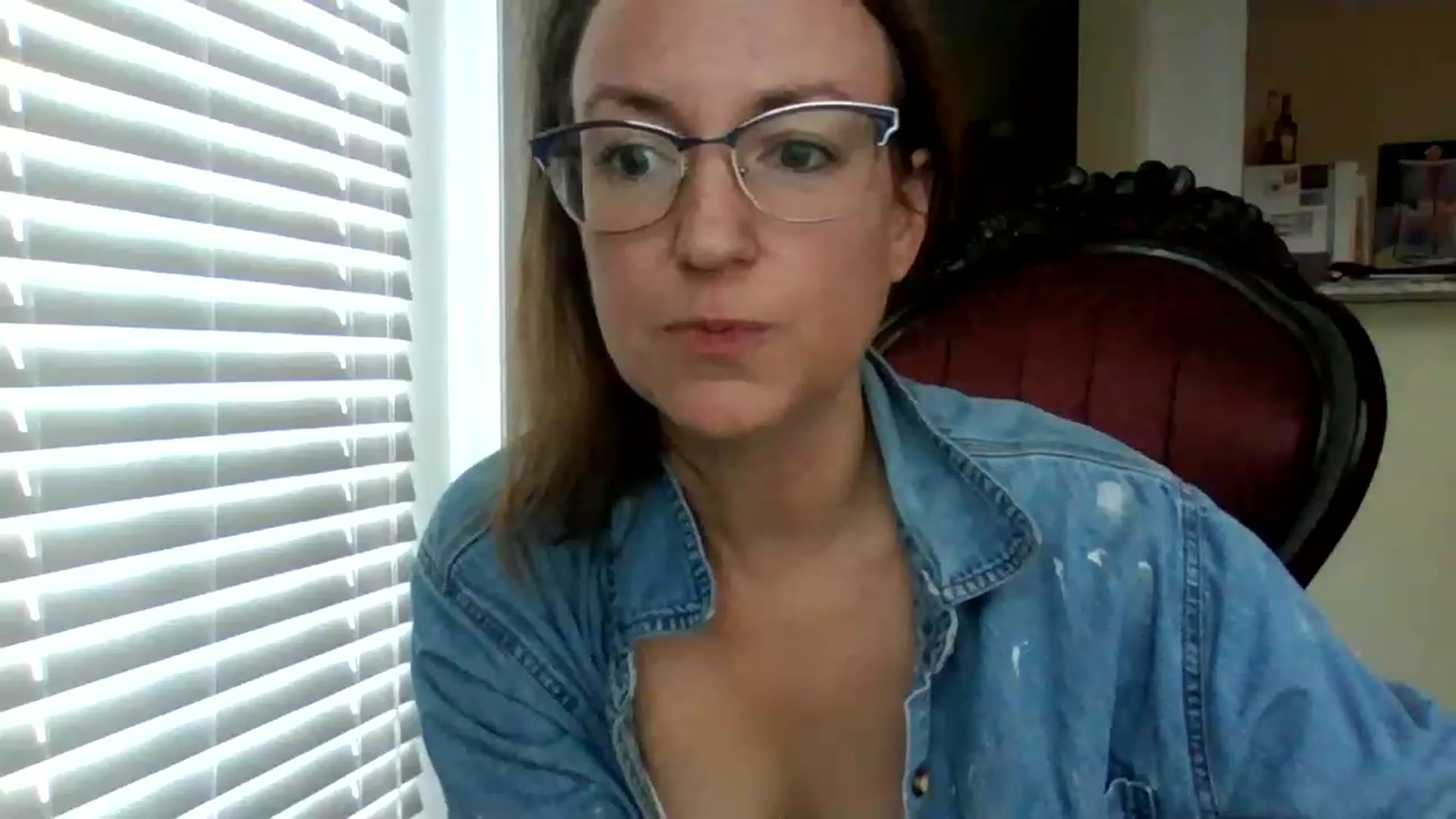 Gallery image thumbnail from AmiRobertsXO's myfreecams stream on, 07/15/2023, 19:54 image 12 of 20