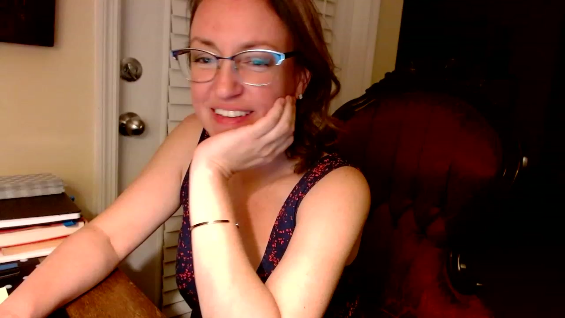 Gallery image thumbnail from AmiRobertsXO's myfreecams stream on, 08/13/2023, 08:10 image 10 of 20