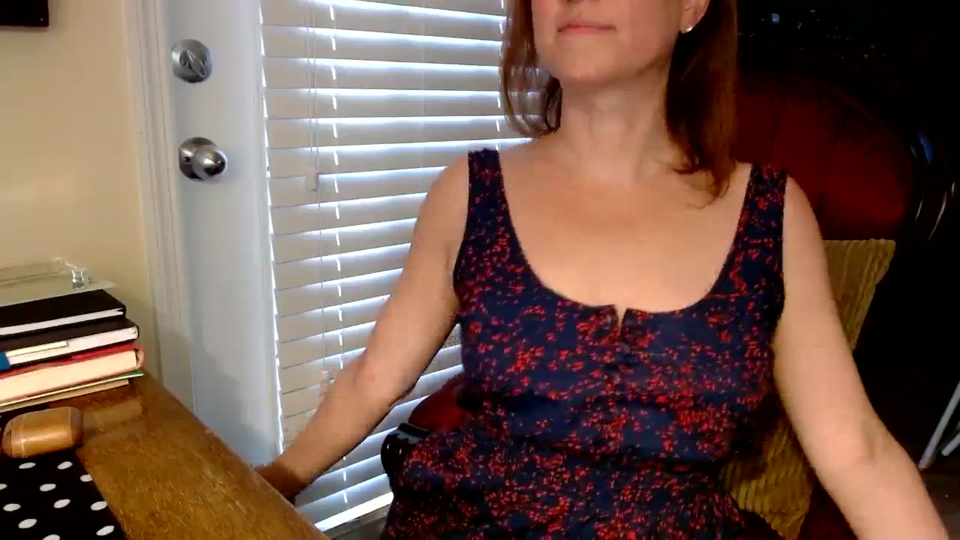Gallery image thumbnail from AmiRobertsXO's myfreecams stream on, 08/26/2023, 12:00 image 8 of 20