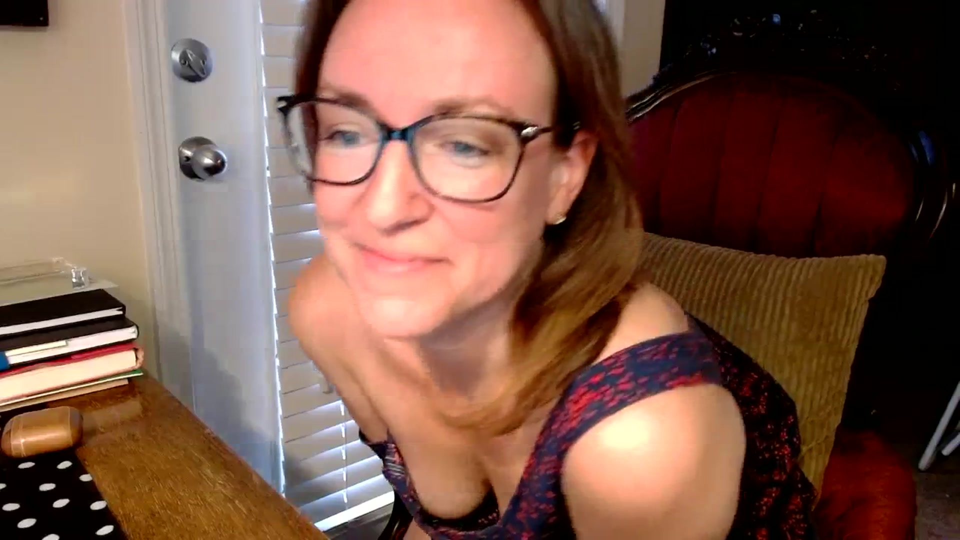 Gallery image thumbnail from AmiRobertsXO's myfreecams stream on, 08/26/2023, 12:00 image 6 of 20