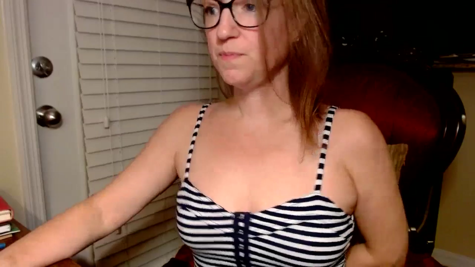 Gallery image thumbnail from AmiRobertsXO's myfreecams stream on, 08/28/2023, 11:13 image 20 of 20