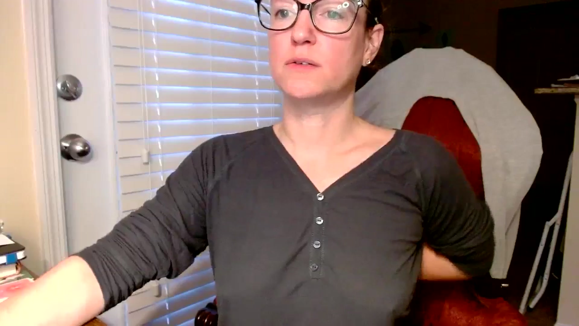 Gallery image thumbnail from AmiRobertsXO's myfreecams stream on, 08/29/2023, 12:04 image 18 of 20