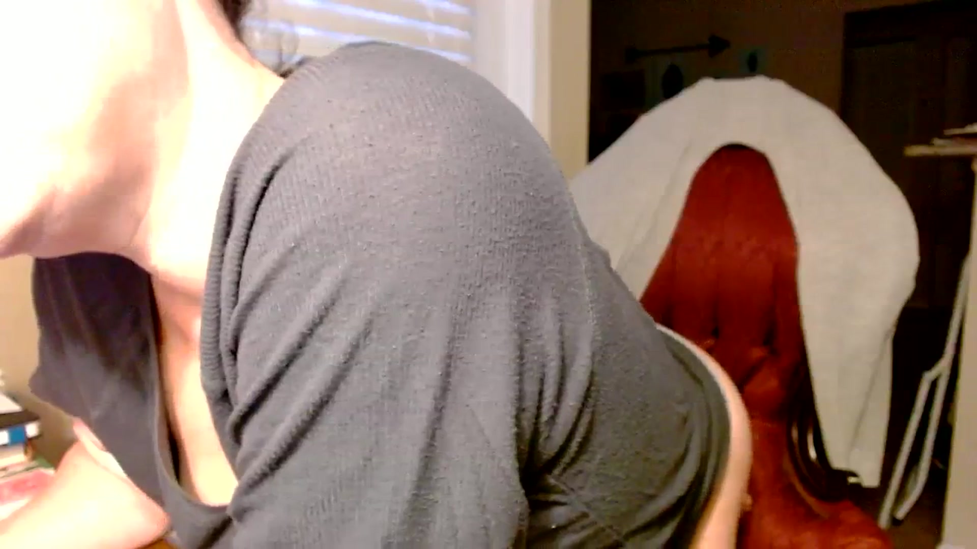 Gallery image thumbnail from AmiRobertsXO's myfreecams stream on, 08/29/2023, 12:04 image 15 of 20