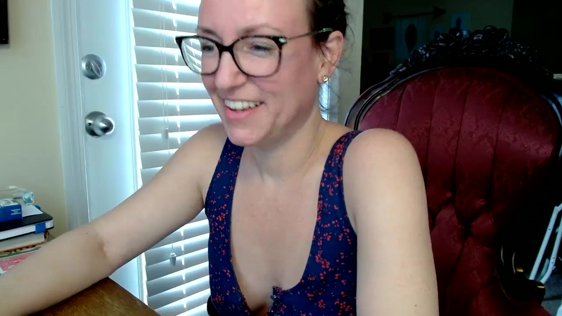 Gallery image thumbnail from AmiRobertsXO's myfreecams stream on, 08/29/2023, 14:18 image 3 of 20