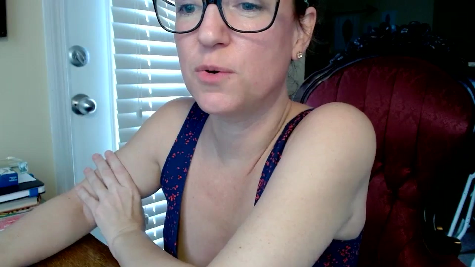Gallery image thumbnail from AmiRobertsXO's myfreecams stream on, 08/29/2023, 14:18 image 5 of 20