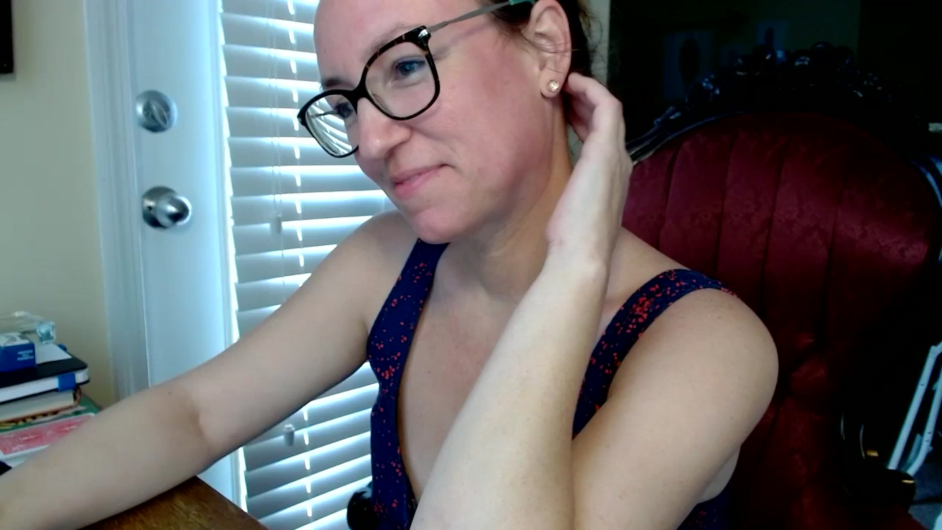 Gallery image thumbnail from AmiRobertsXO's myfreecams stream on, 08/29/2023, 14:18 image 1 of 20