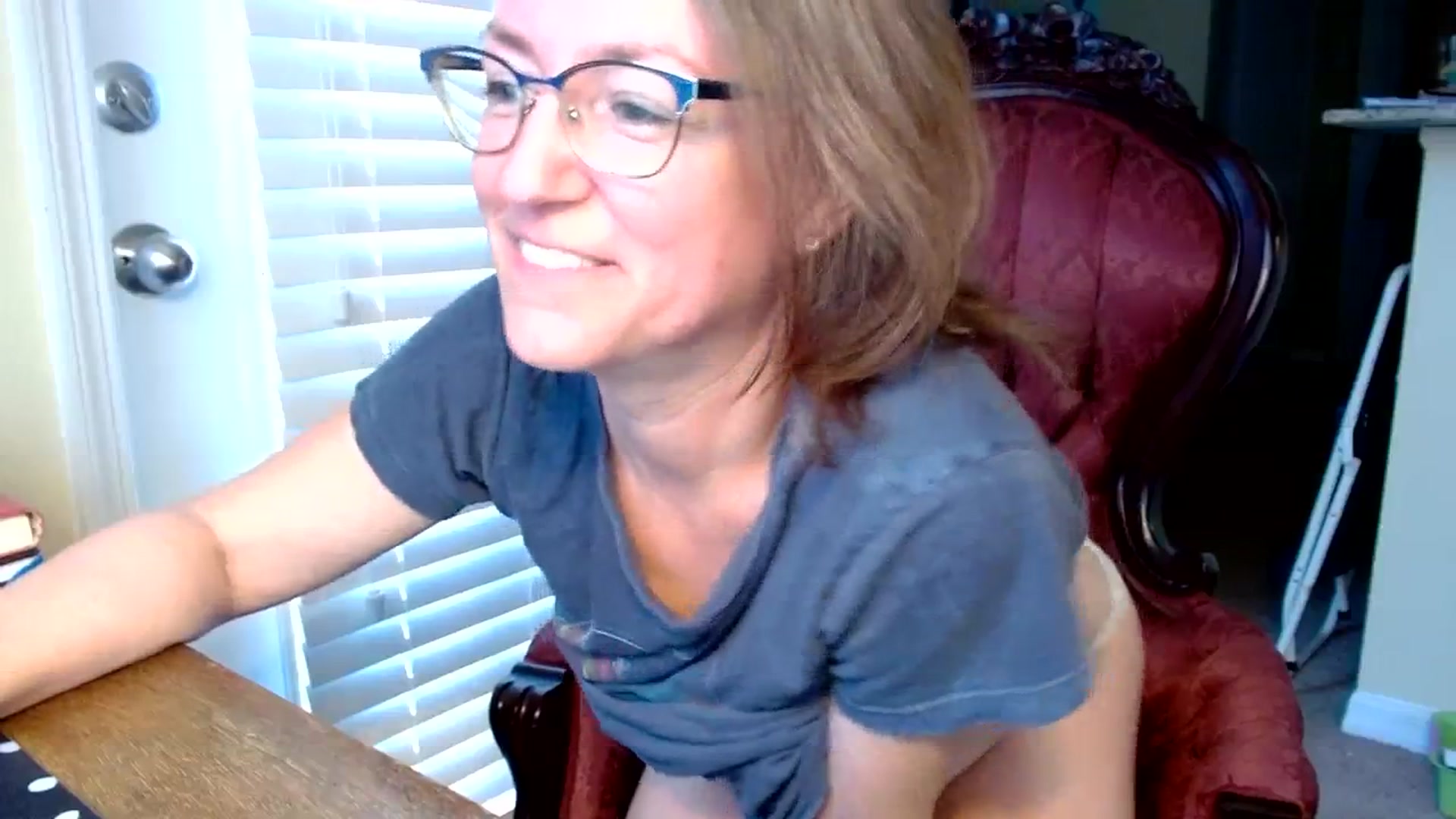 Gallery image thumbnail from AmiRobertsXO's myfreecams stream on, 09/09/2023, 18:56 image 11 of 20