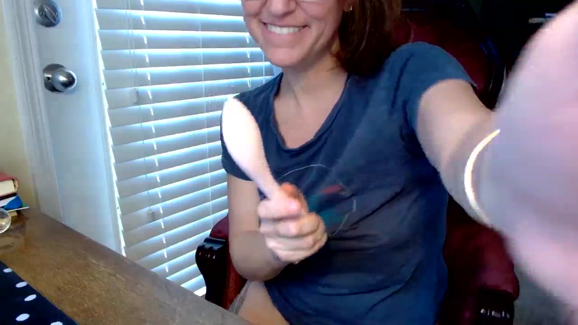 Gallery image thumbnail from AmiRobertsXO's myfreecams stream on, 09/09/2023, 18:56 image 17 of 20
