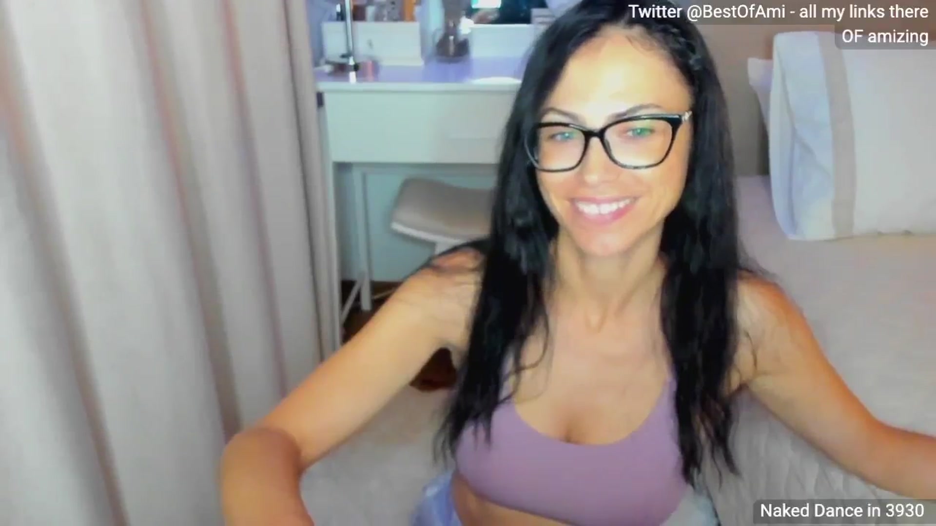 Gallery image thumbnail from AmiZing's myfreecams stream on, 10/12/2024, 19:00 image 9 of 20