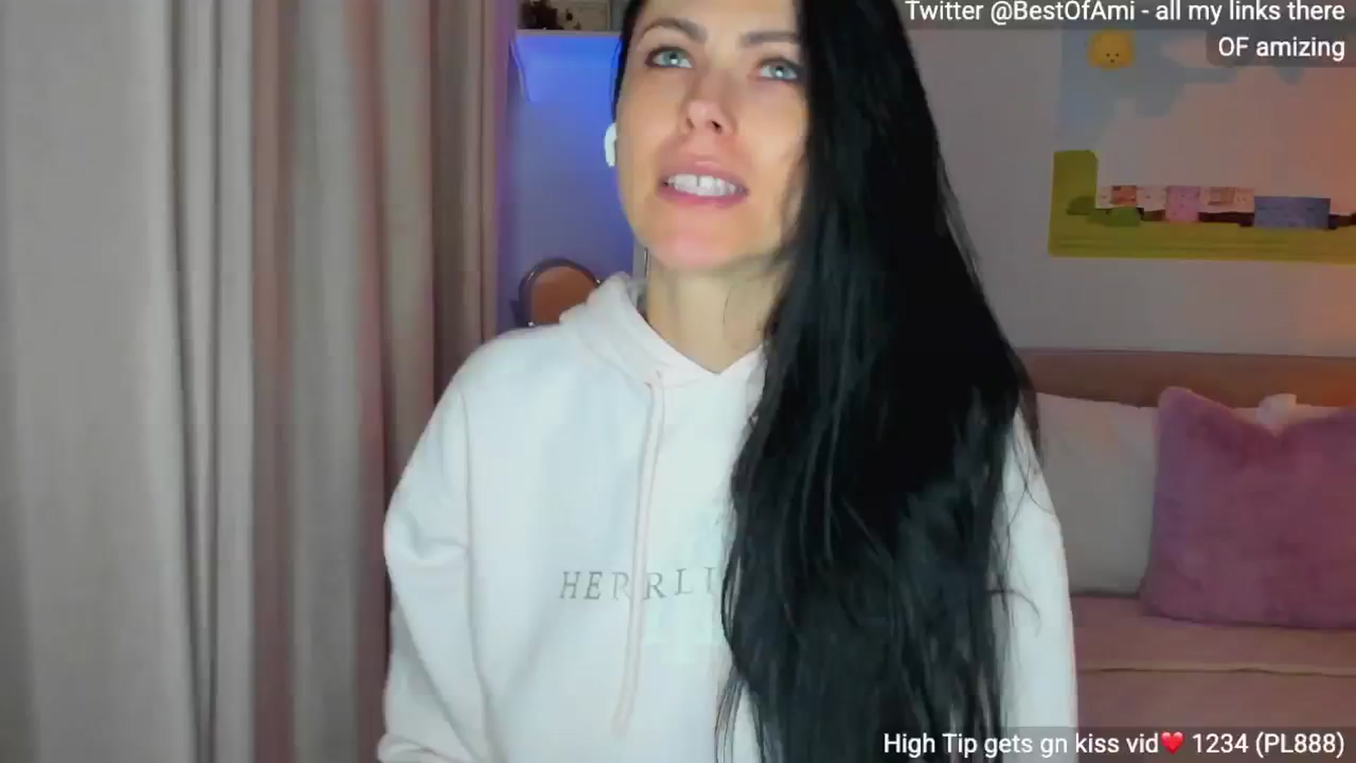 Gallery image thumbnail from AmiZing's myfreecams stream on, 02/03/2025, 22:18 image 11 of 20