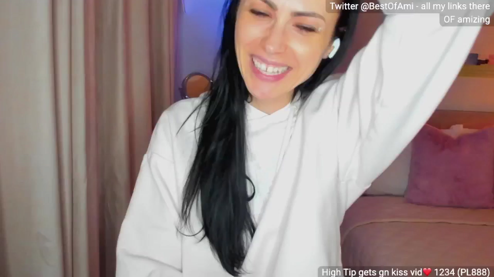 Gallery image thumbnail from AmiZing's myfreecams stream on, 02/03/2025, 22:18 image 19 of 20