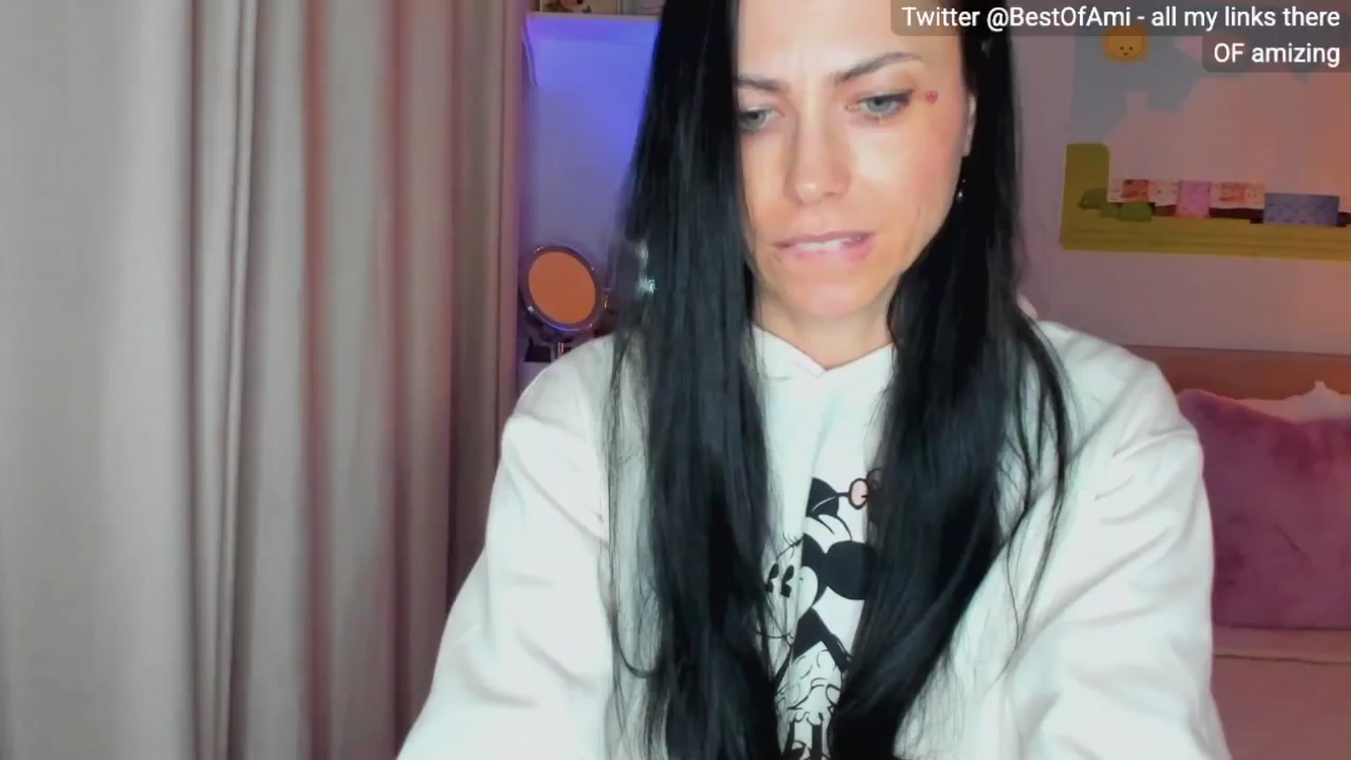 Gallery image thumbnail from AmiZing's myfreecams stream on, 02/17/2025, 19:17 image 12 of 20