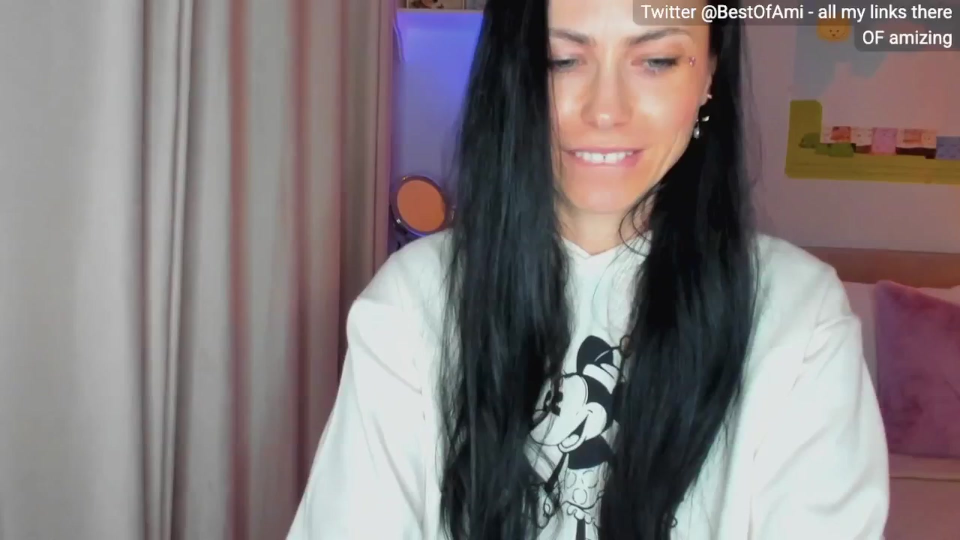 Gallery image thumbnail from AmiZing's myfreecams stream on, 02/17/2025, 19:17 image 20 of 20