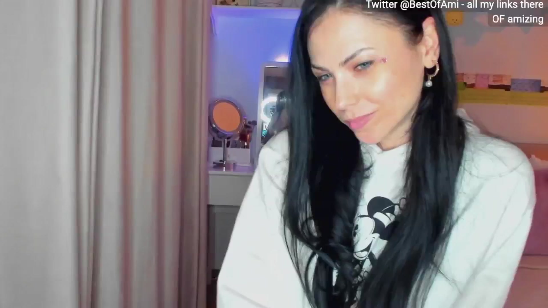 Gallery image thumbnail from AmiZing's myfreecams stream on, 02/17/2025, 19:17 image 7 of 20