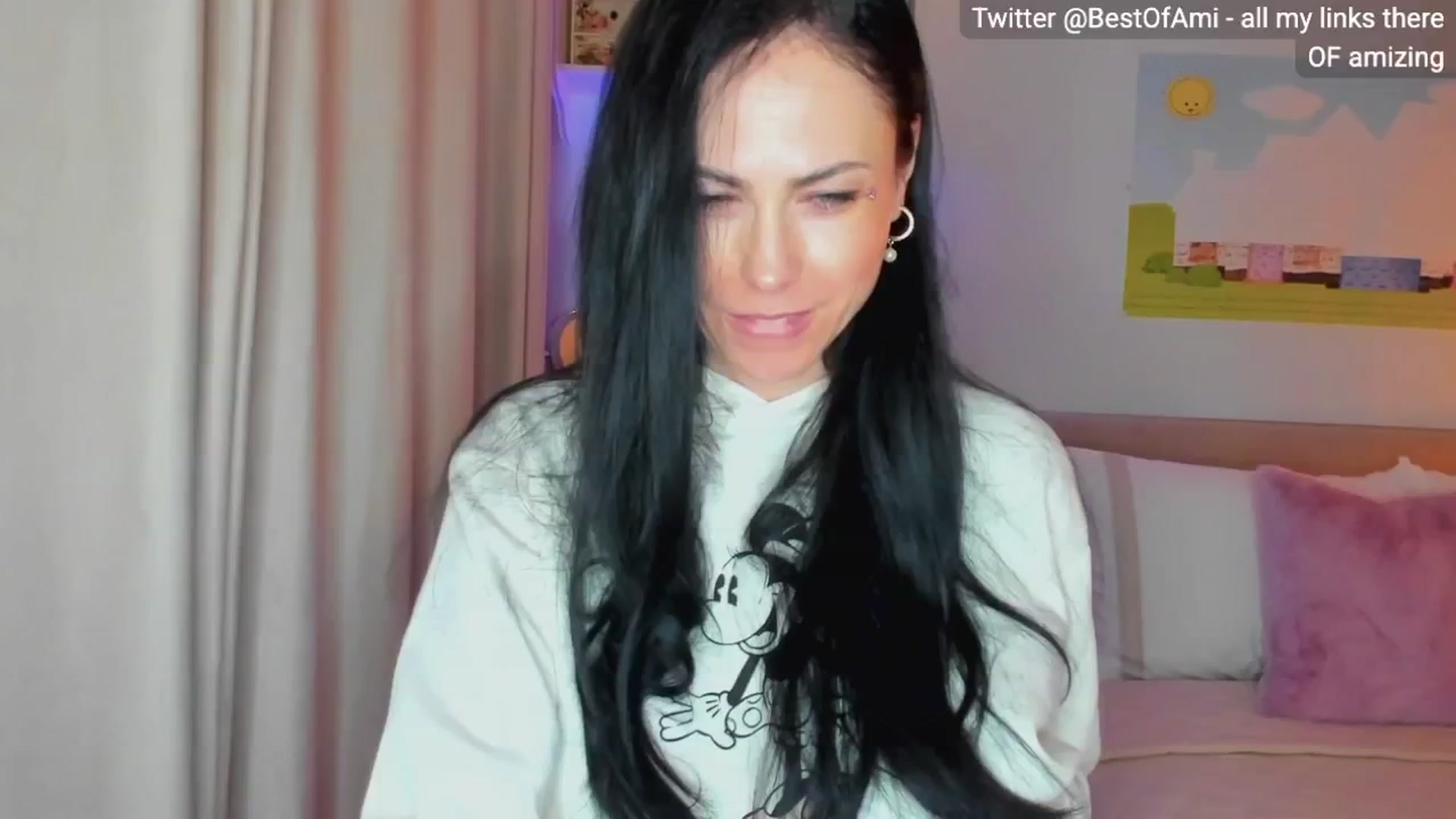 Gallery image thumbnail from AmiZing's myfreecams stream on, 02/17/2025, 19:17 image 3 of 20