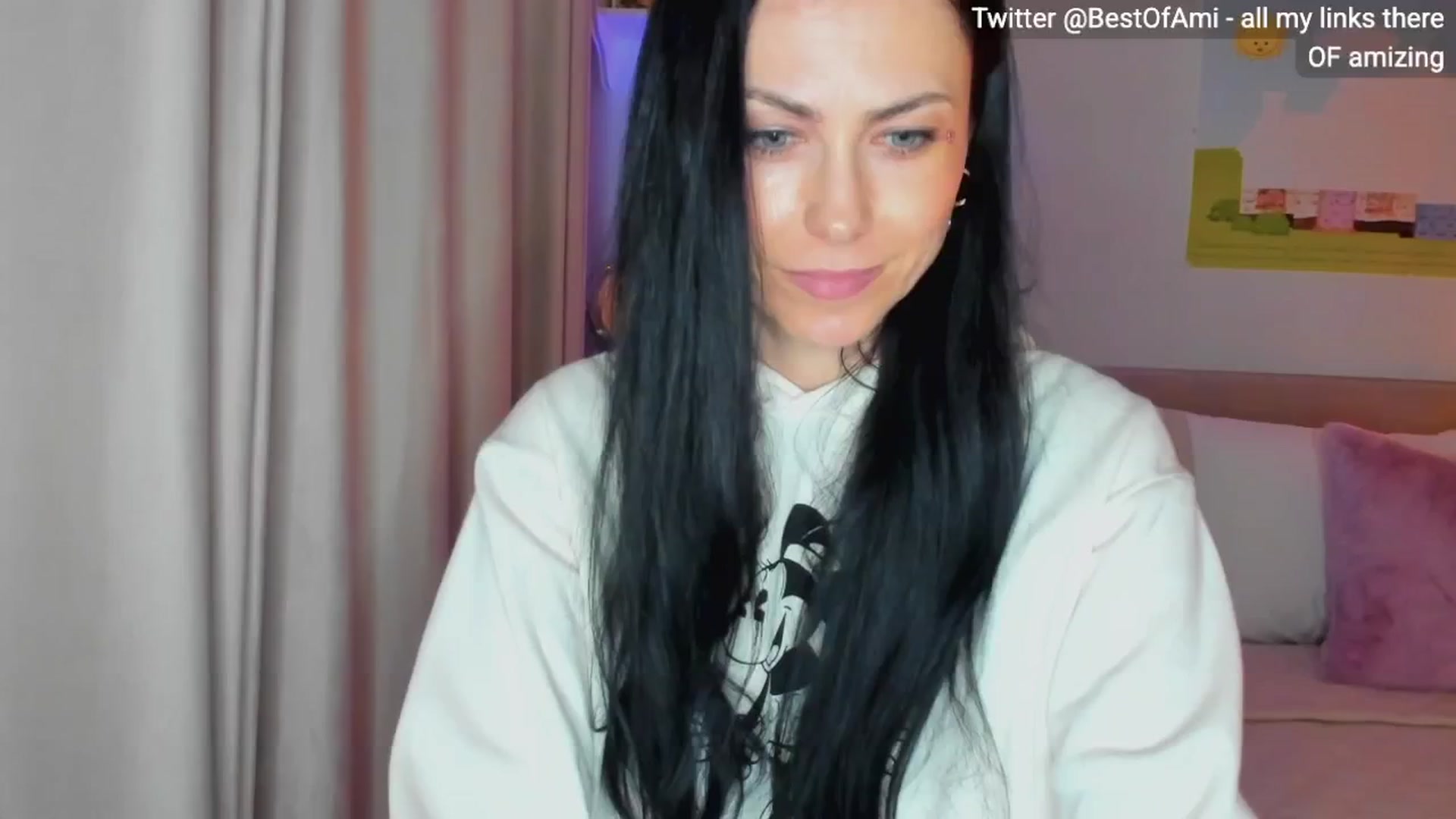 Gallery image thumbnail from AmiZing's myfreecams stream on, 02/17/2025, 19:17 image 18 of 20