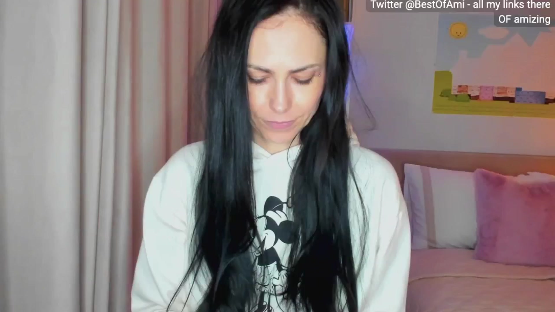 Gallery image thumbnail from AmiZing's myfreecams stream on, 02/17/2025, 21:52 image 12 of 20