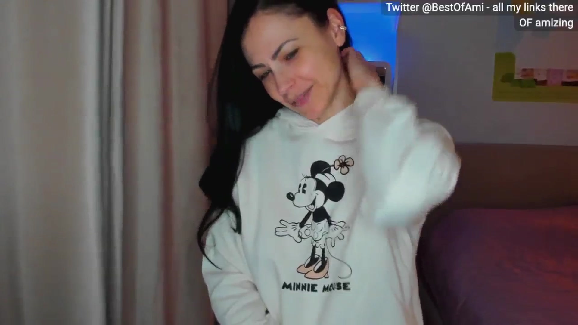Gallery image thumbnail from AmiZing's myfreecams stream on, 03/17/2025, 06:23 image 6 of 20