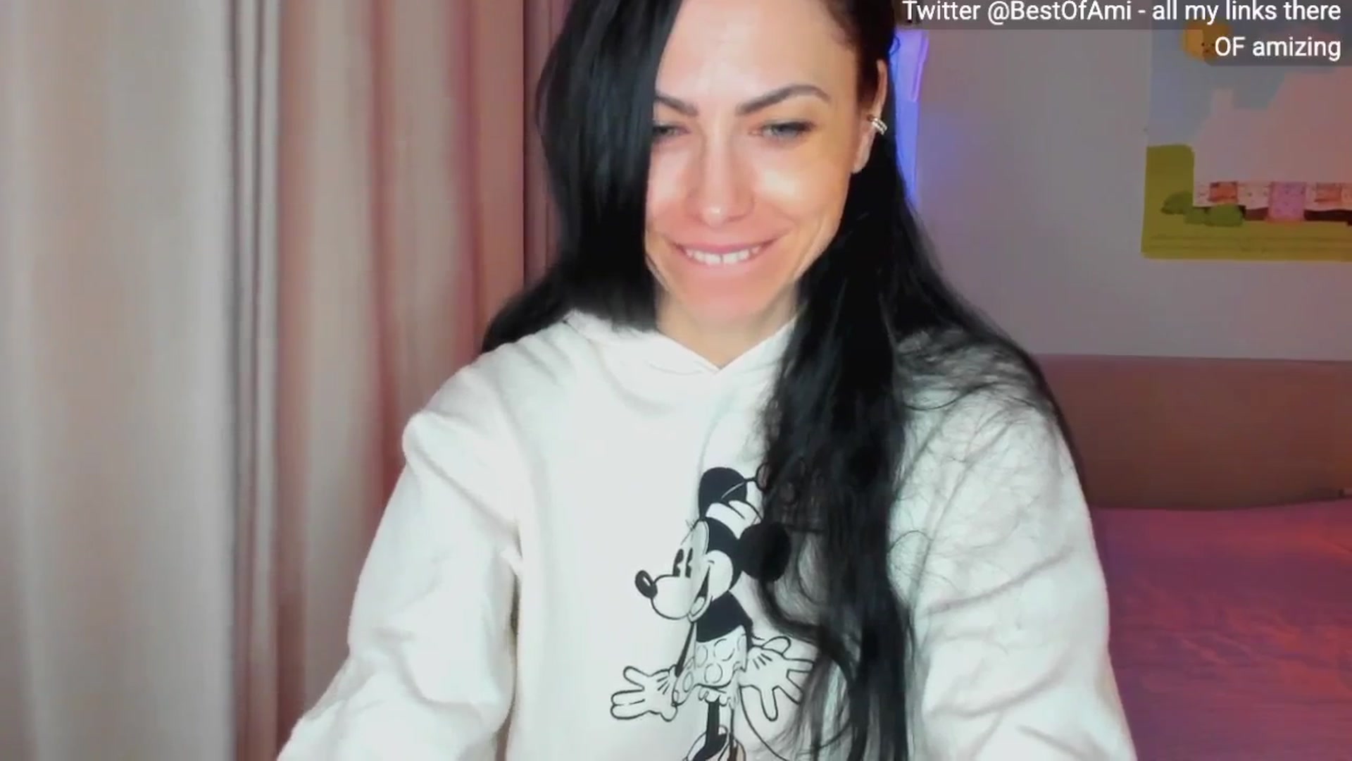 Gallery image thumbnail from AmiZing's myfreecams stream on, 03/17/2025, 06:23 image 16 of 20