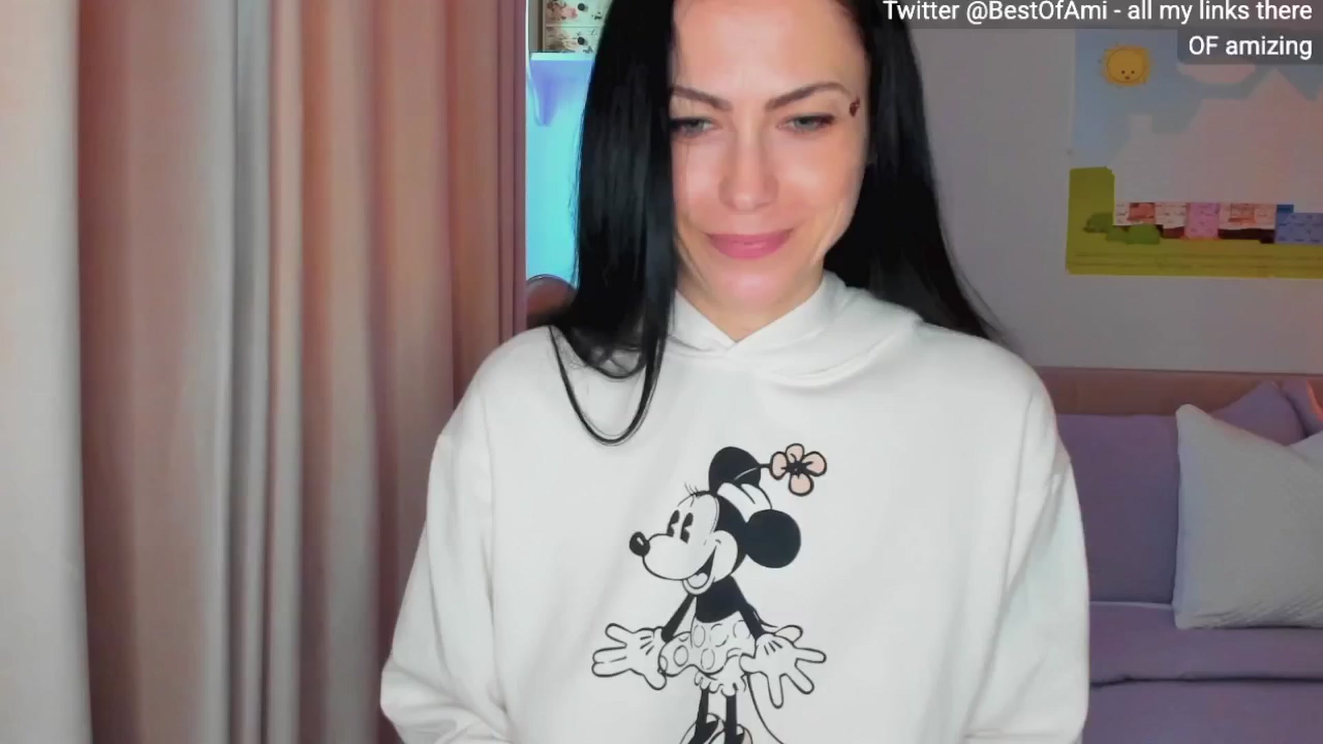 Gallery image thumbnail from AmiZing's myfreecams stream on, 03/20/2025, 08:00 image 2 of 20