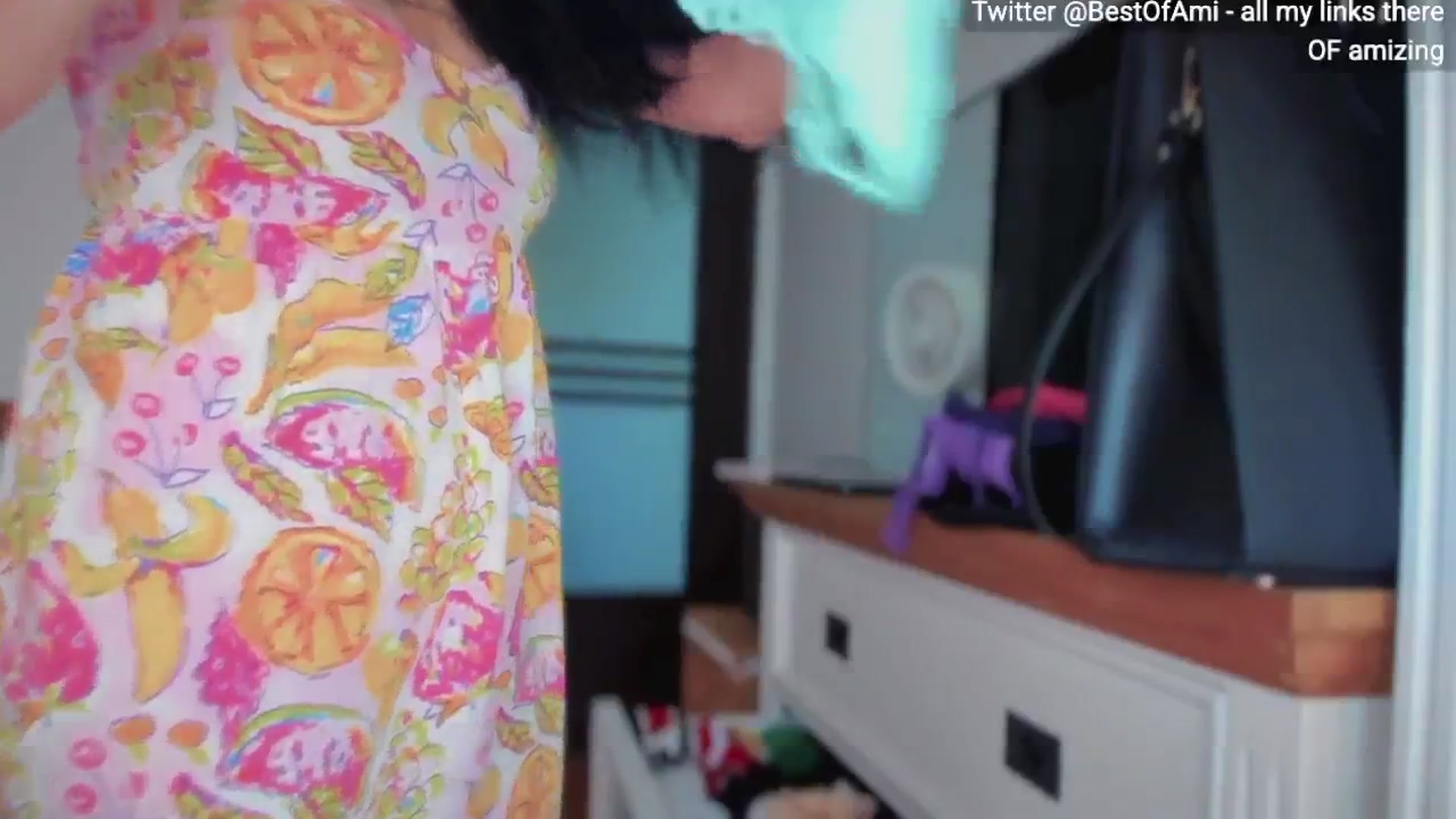 Gallery image thumbnail from AmiZing's myfreecams stream on, 05/10/2025, 05:53 image 14 of 20