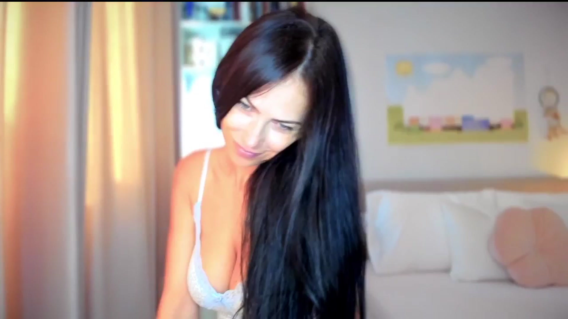 Gallery image thumbnail from AmiZing's myfreecams stream on, 08/19/2025, 05:29 image 14 of 20