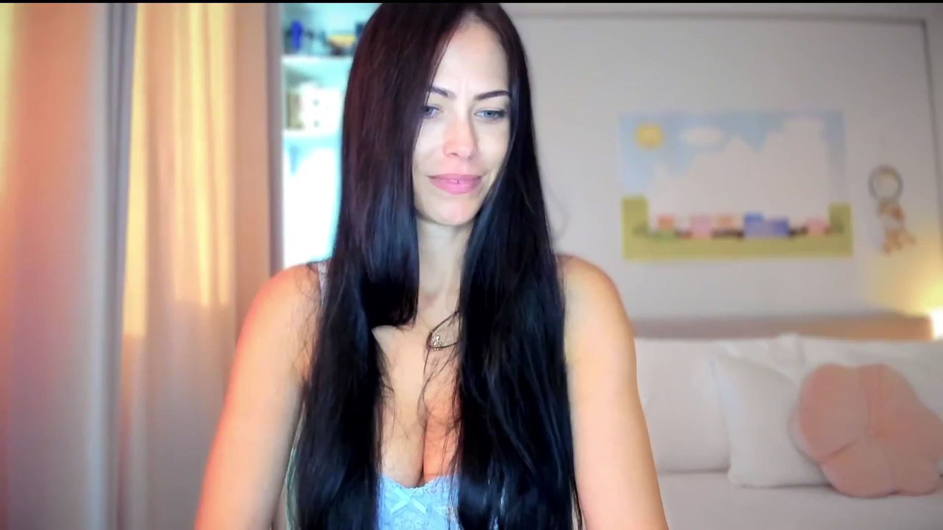 Gallery image thumbnail from AmiZing's myfreecams stream on, 08/19/2025, 05:29 image 2 of 20