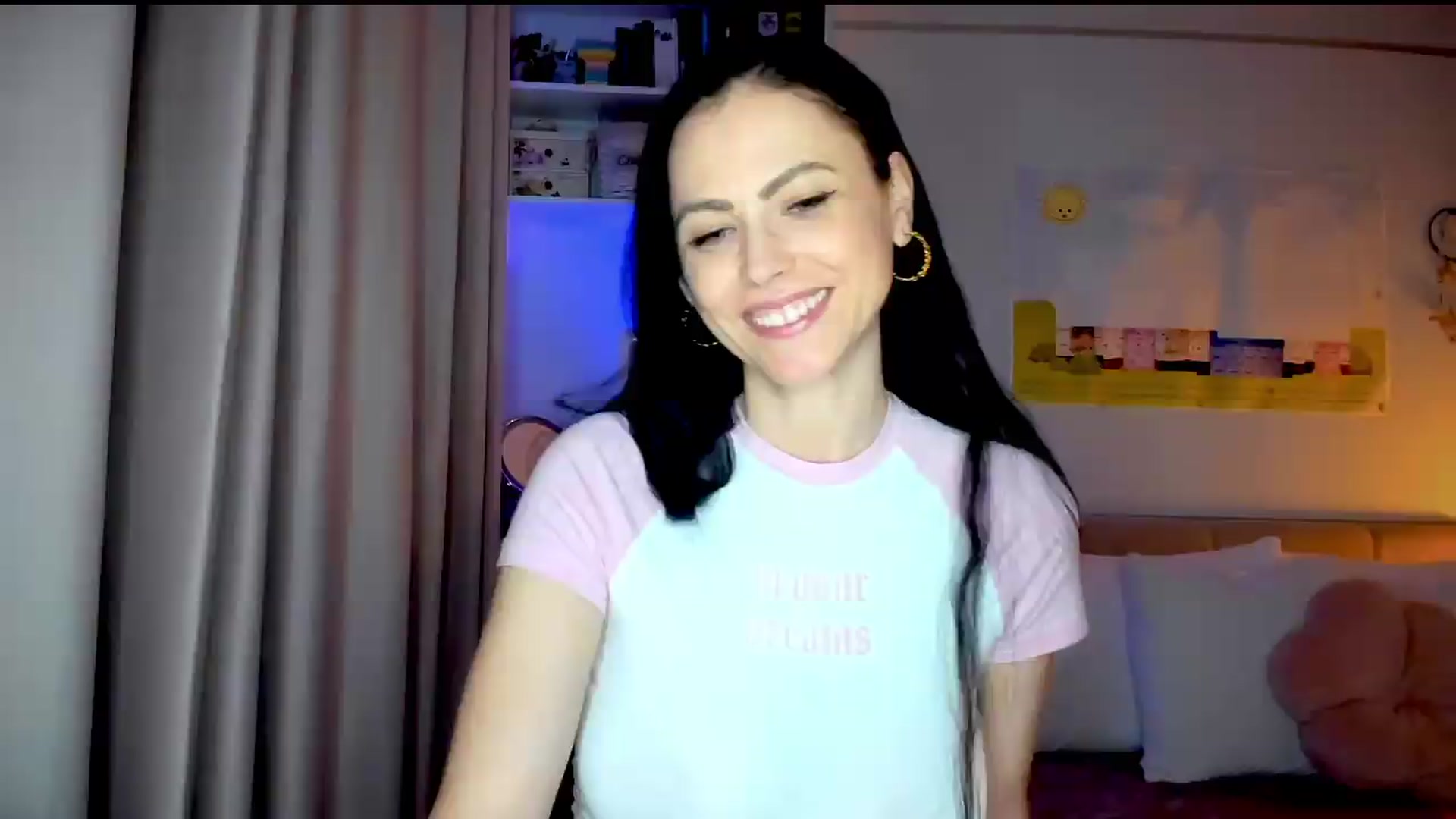 Gallery image thumbnail from AmiZing's myfreecams stream on, 07/14/2026, 19:53 image 4 of 20