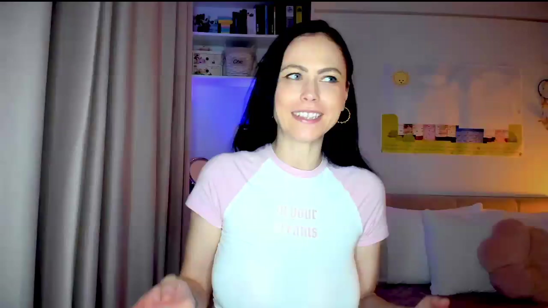 Gallery image thumbnail from AmiZing's myfreecams stream on, 07/14/2026, 19:53 image 9 of 20