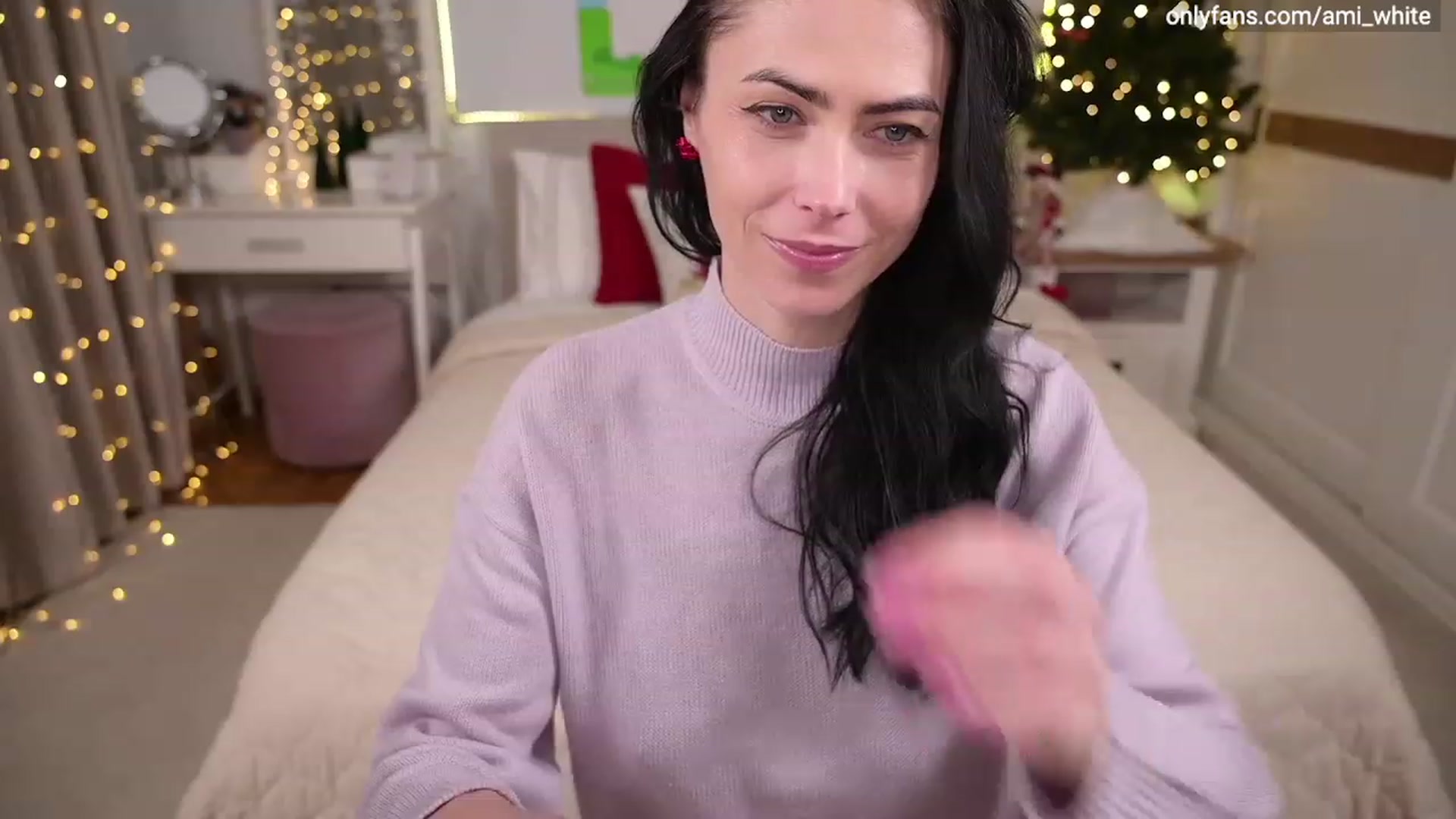 Gallery image thumbnail from Ami_White's myfreecams stream on, 12/09/2022, 18:39 image 10 of 20