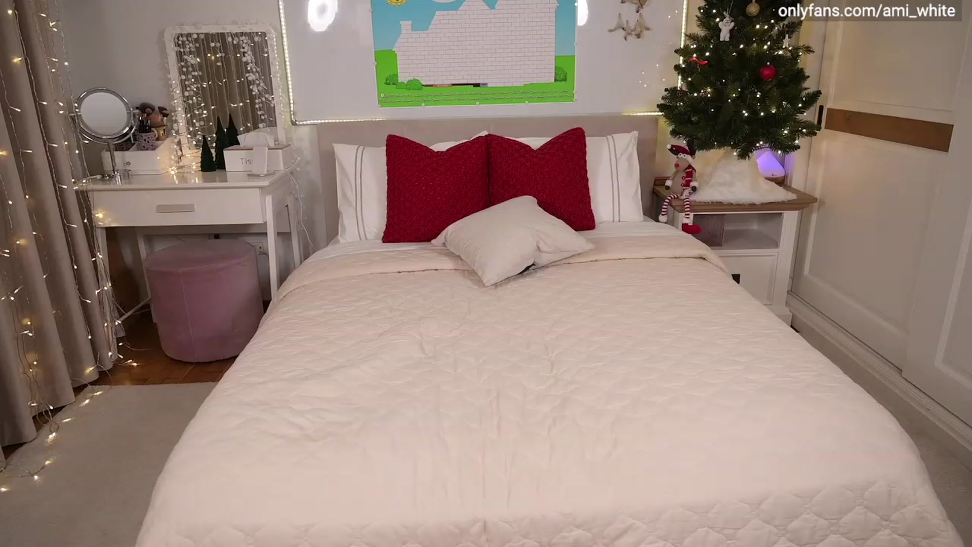 Gallery image thumbnail from Ami_White's myfreecams stream on, 12/12/2022, 18:33 image 10 of 20