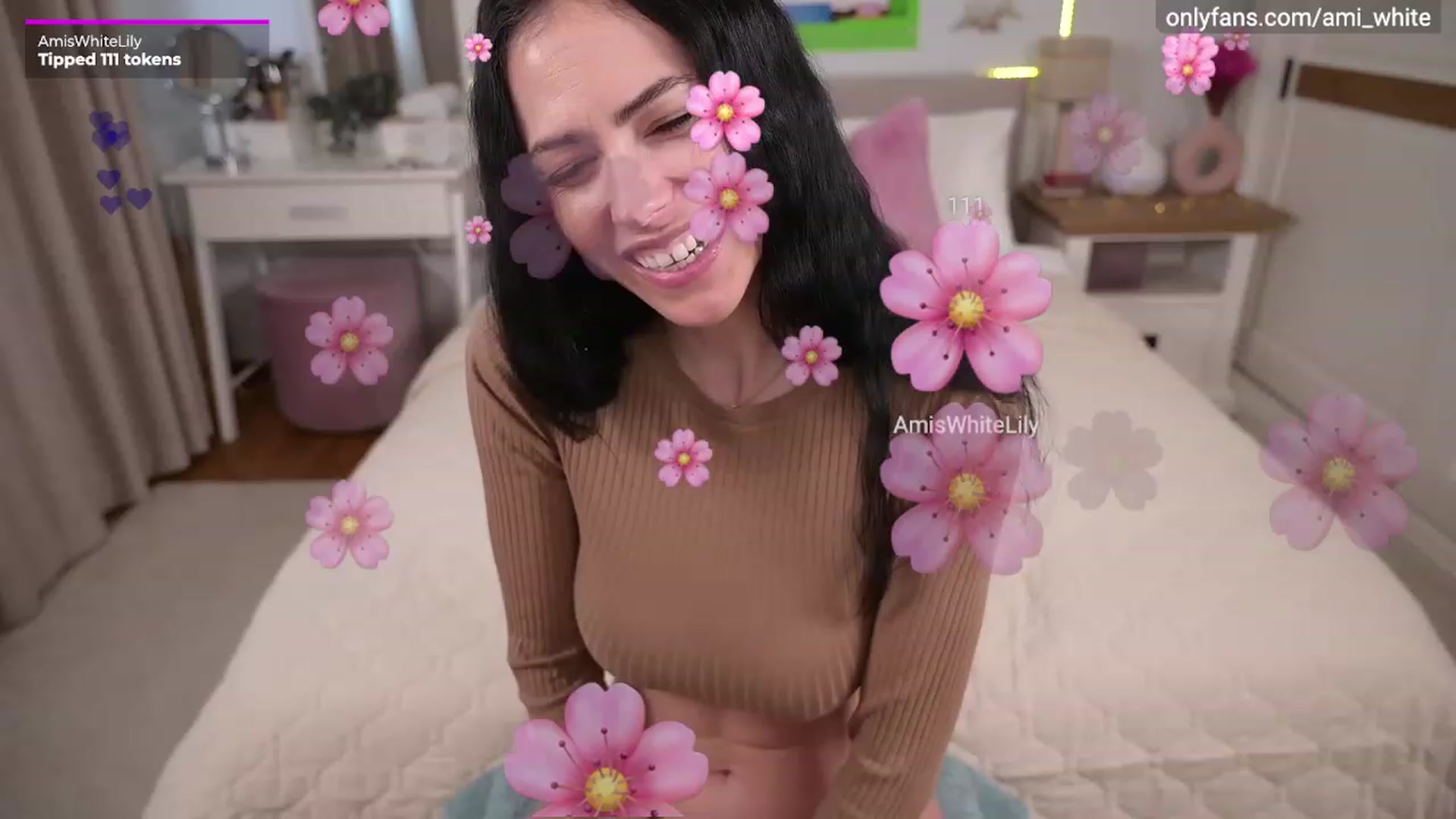 Gallery image thumbnail from Ami_White's myfreecams stream on, 03/03/2023, 11:26 image 15 of 20