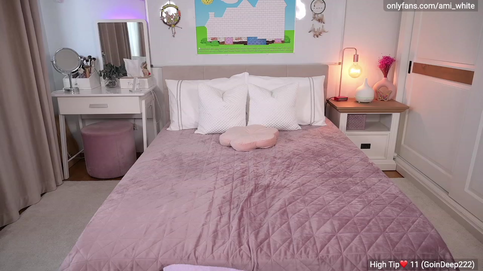 Gallery image thumbnail from Ami_White's myfreecams stream on, 04/23/2023, 08:43 image 11 of 20