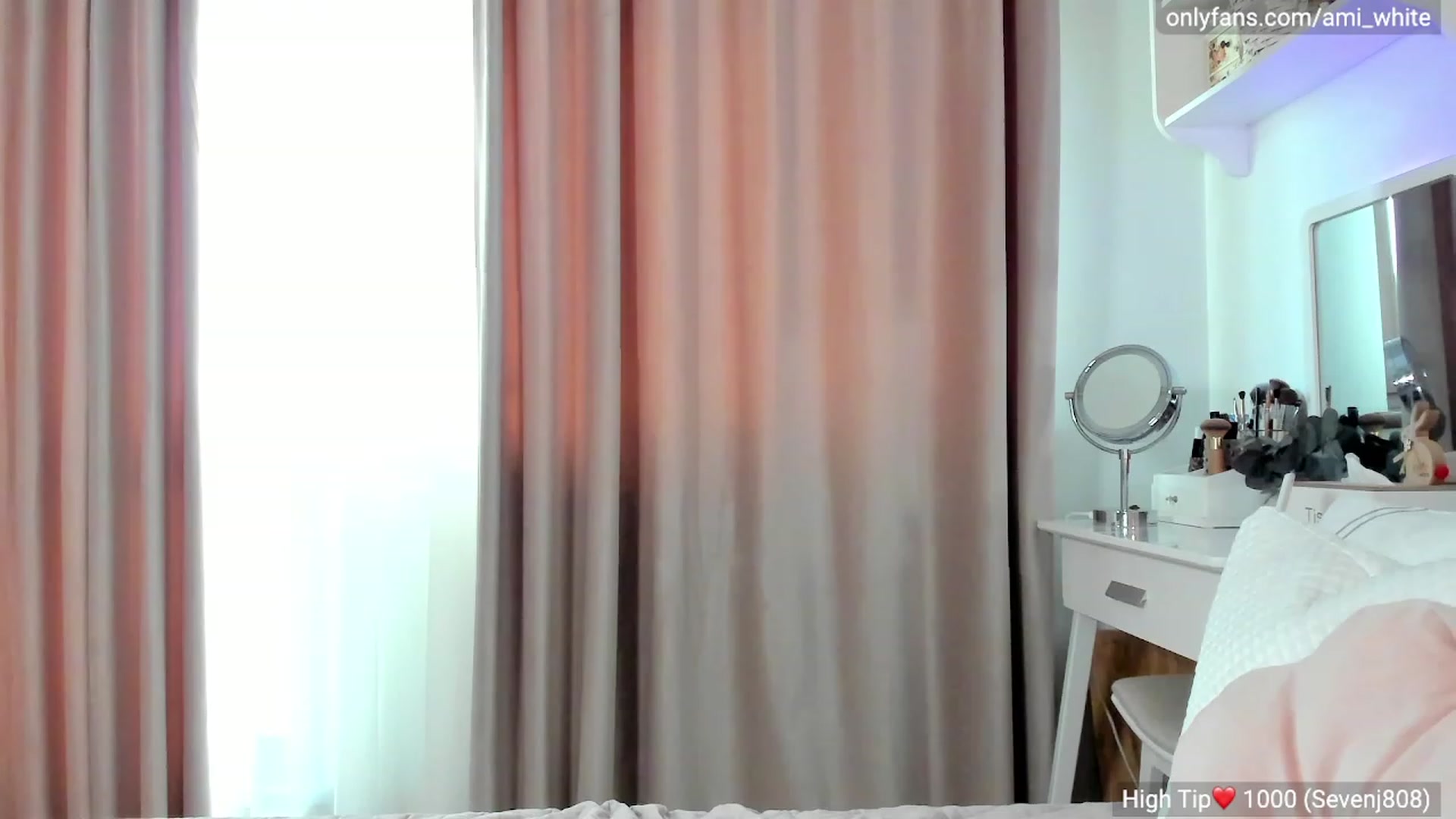 Gallery image thumbnail from Ami_White's myfreecams stream on, 05/05/2023, 05:43 image 1 of 20