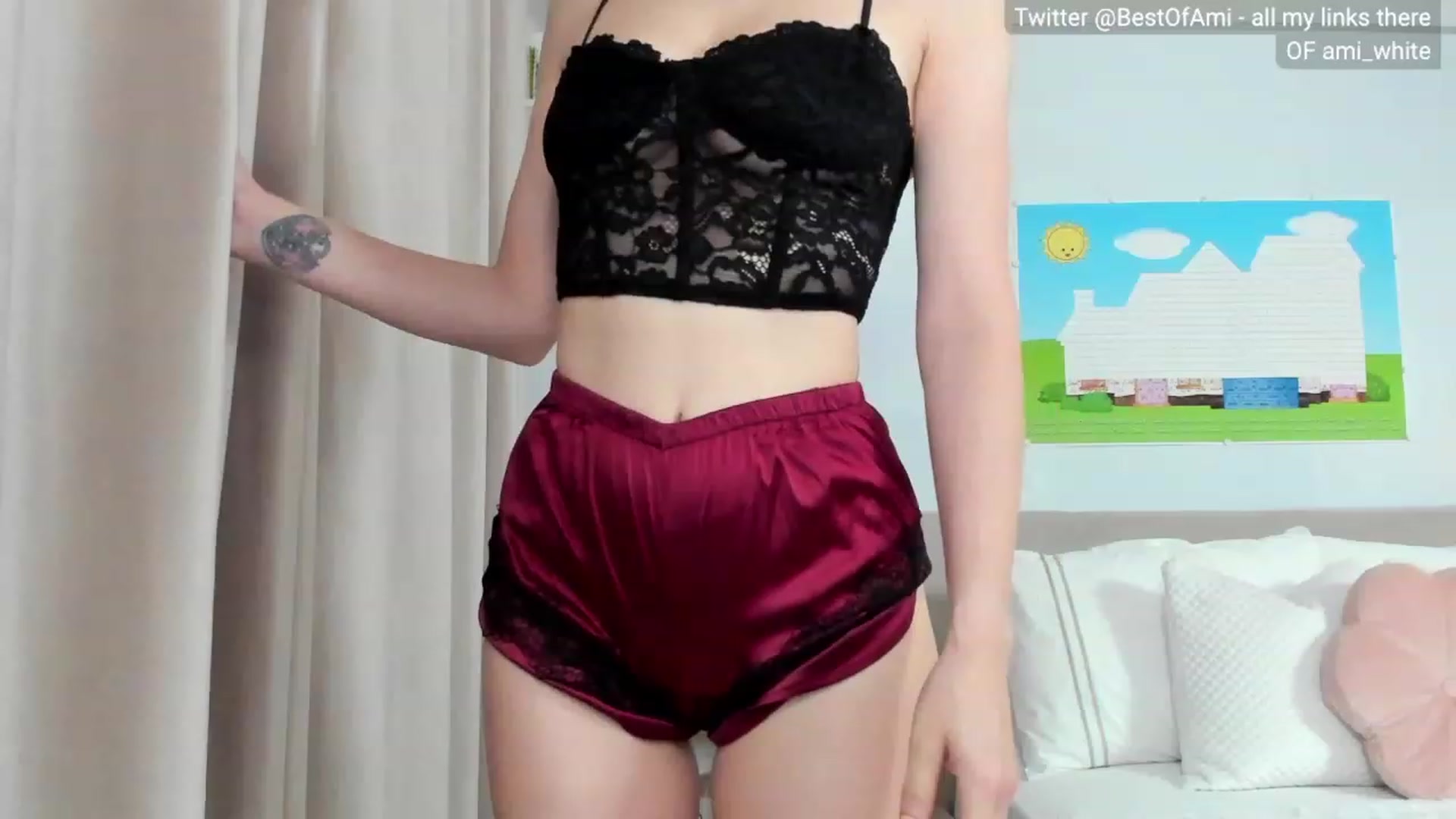 Gallery image thumbnail from Ami_White's myfreecams stream on, 07/01/2023, 03:01 image 4 of 20