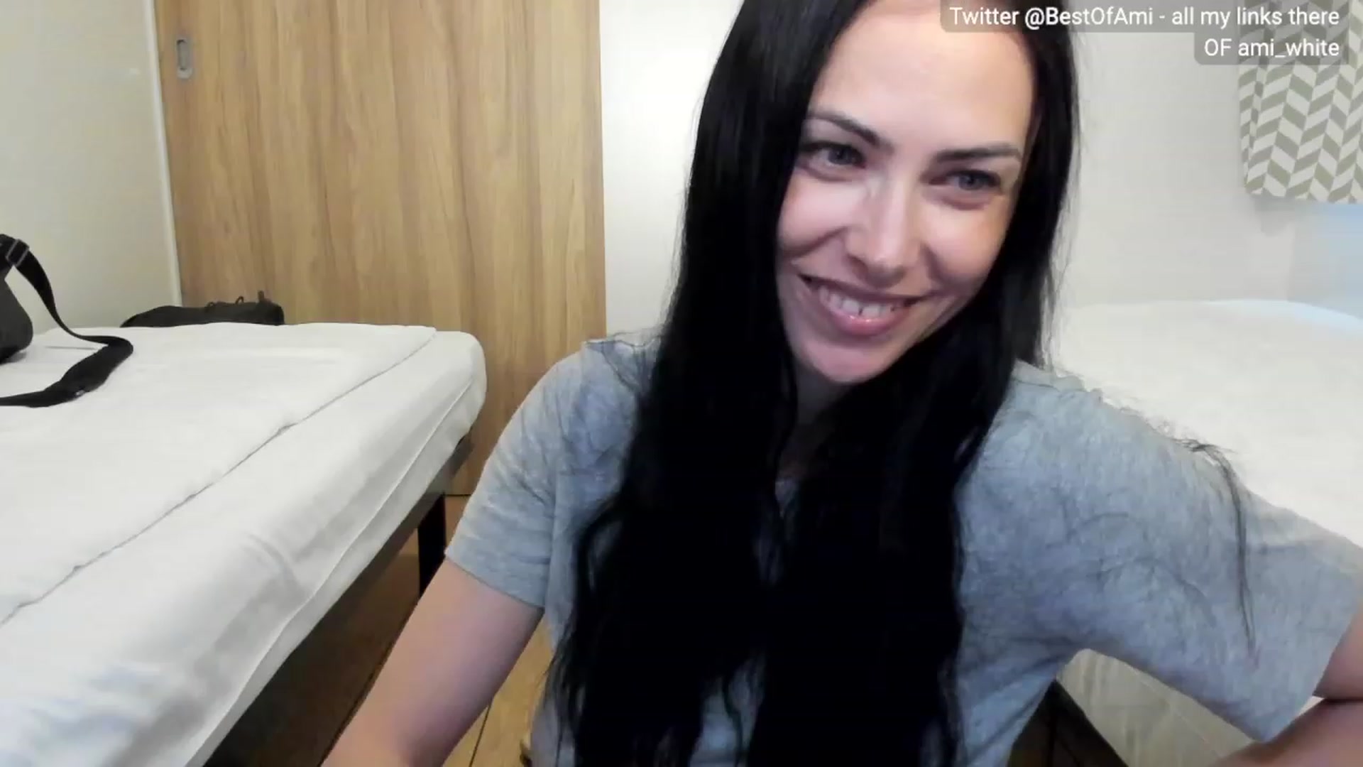 Gallery image thumbnail from Ami_White's myfreecams stream on, 07/25/2023, 10:19 image 4 of 20