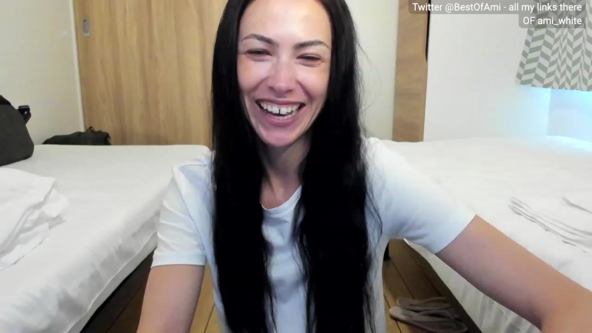 Gallery image thumbnail from Ami_White's myfreecams stream on, 07/28/2023, 07:42 image 15 of 20