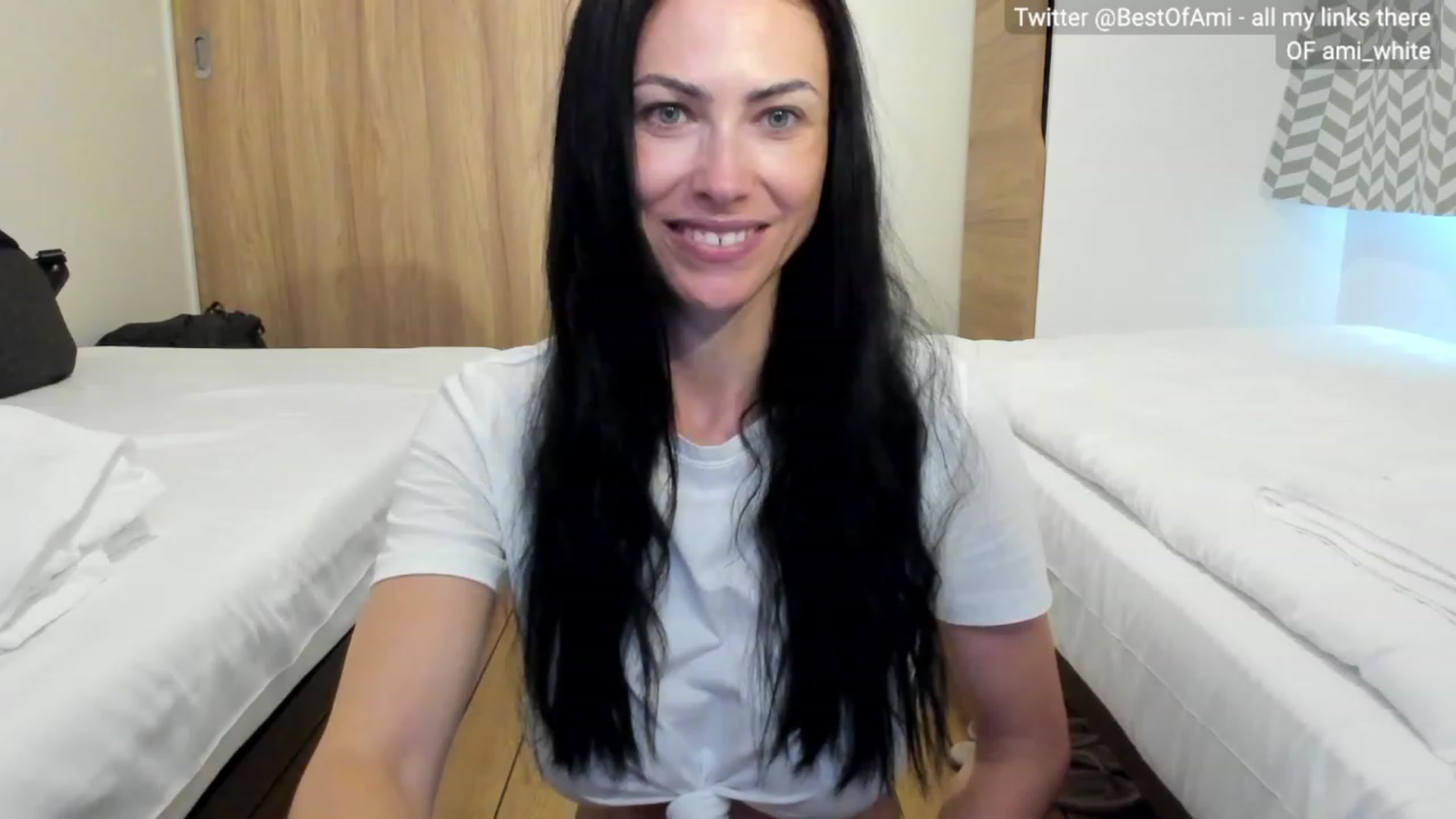 Gallery image thumbnail from Ami_White's myfreecams stream on, 07/28/2023, 09:40 image 5 of 20
