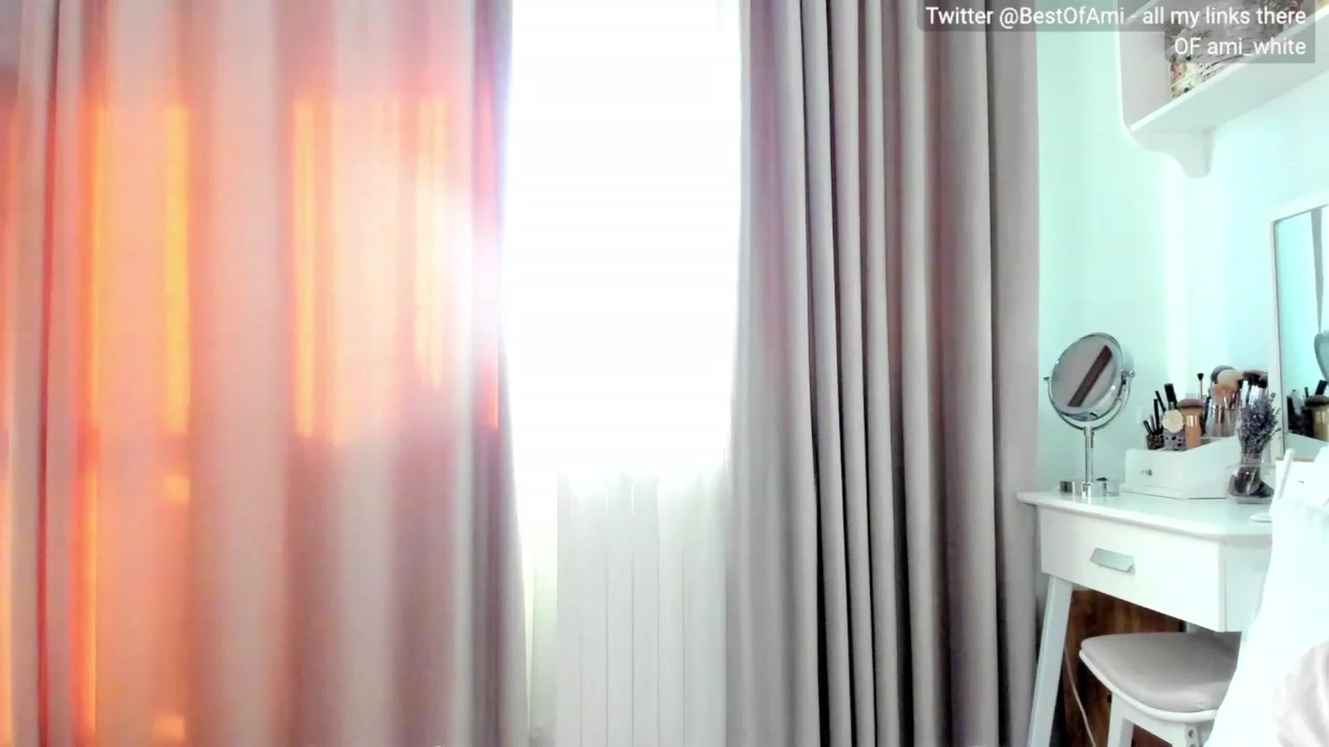 Gallery image thumbnail from Ami_White's myfreecams stream on, 08/19/2023, 07:22 image 4 of 20