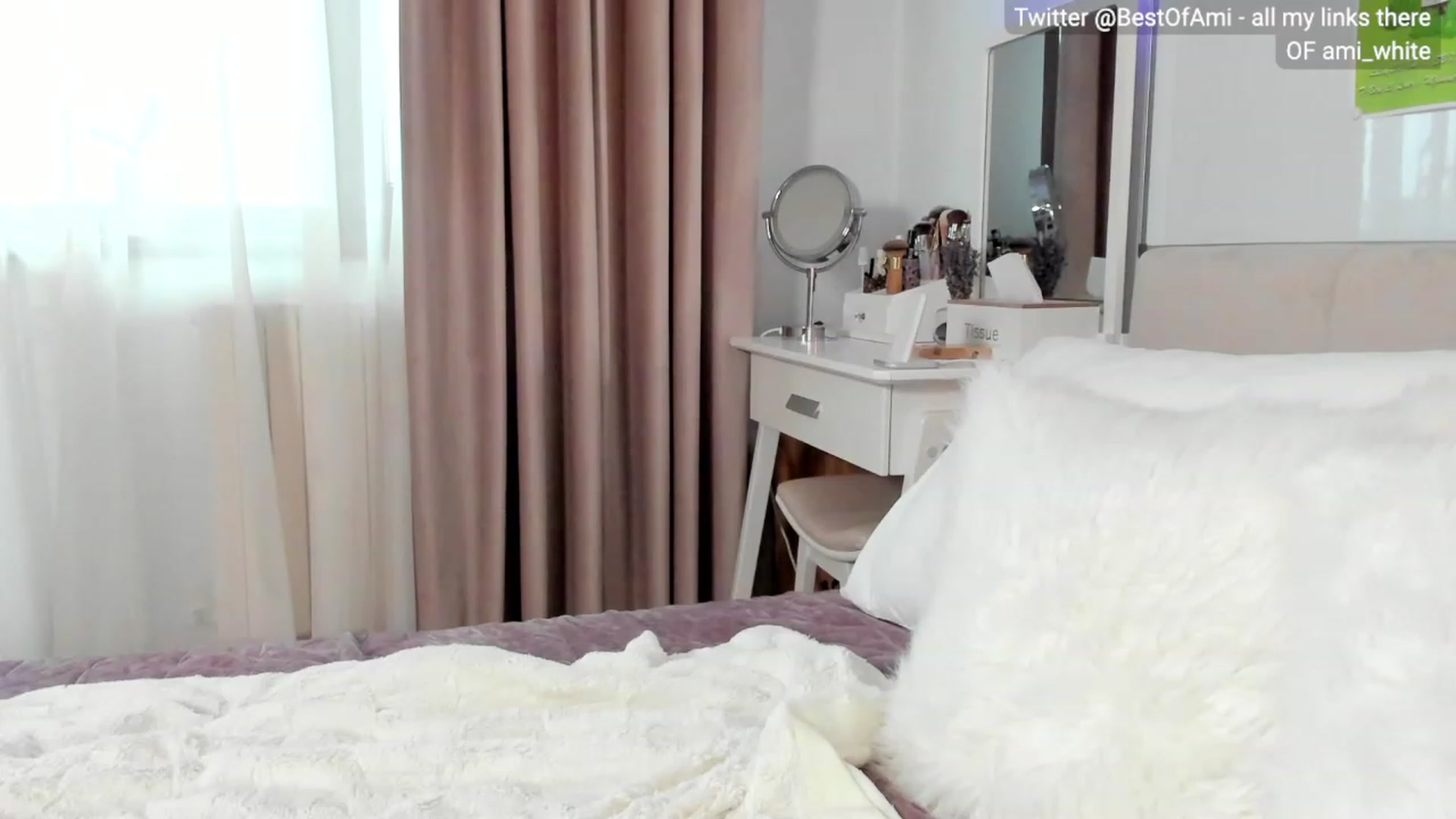 Gallery image thumbnail from Ami_White's myfreecams stream on, 11/01/2023, 12:32 image 19 of 20