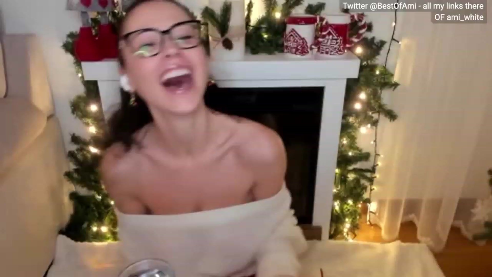 Gallery image thumbnail from Ami_White's myfreecams stream on, 12/13/2023, 03:53 image 3 of 20