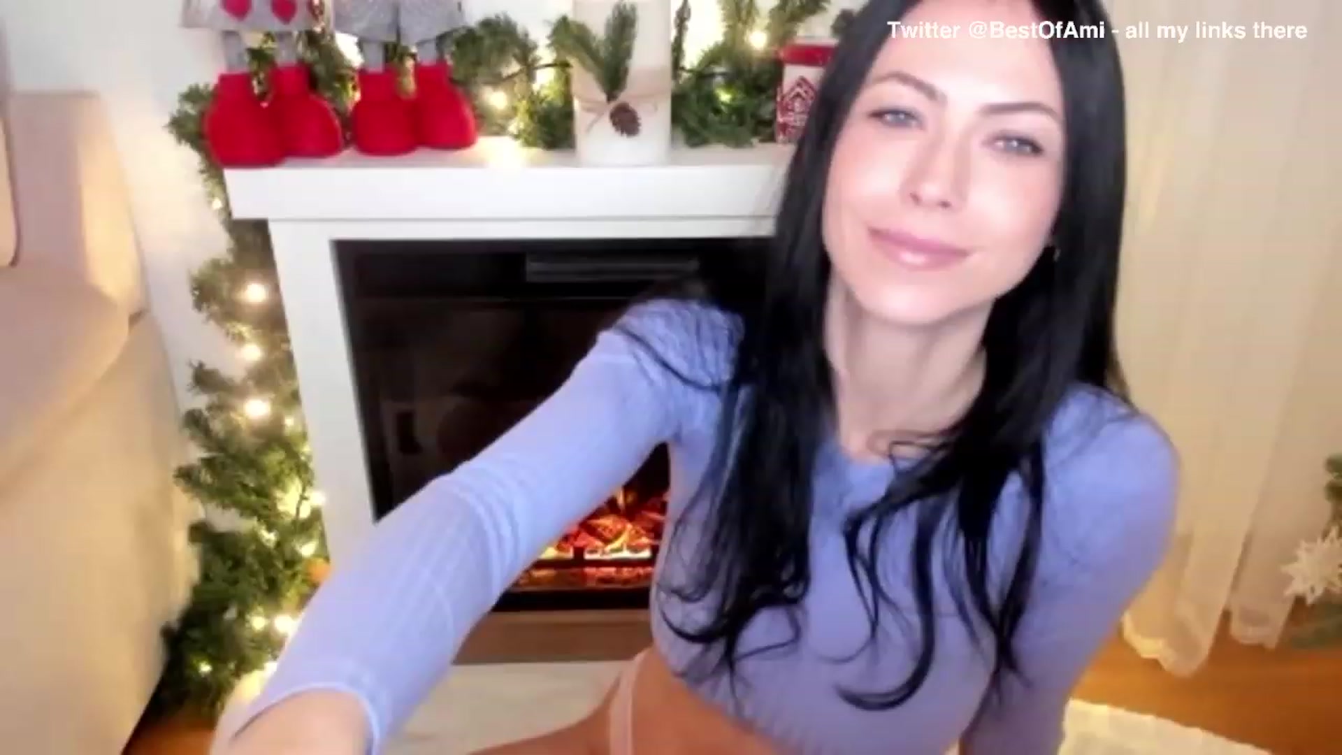 Gallery image thumbnail from Ami_White's myfreecams stream on, 12/14/2023, 03:15 image 16 of 20