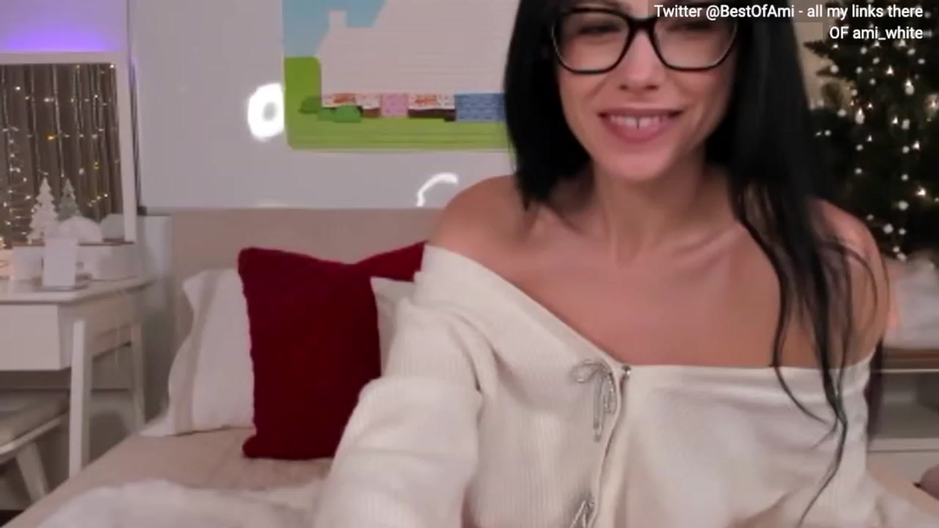 Gallery image thumbnail from Ami_White's myfreecams stream on, 12/19/2023, 03:45 image 2 of 20