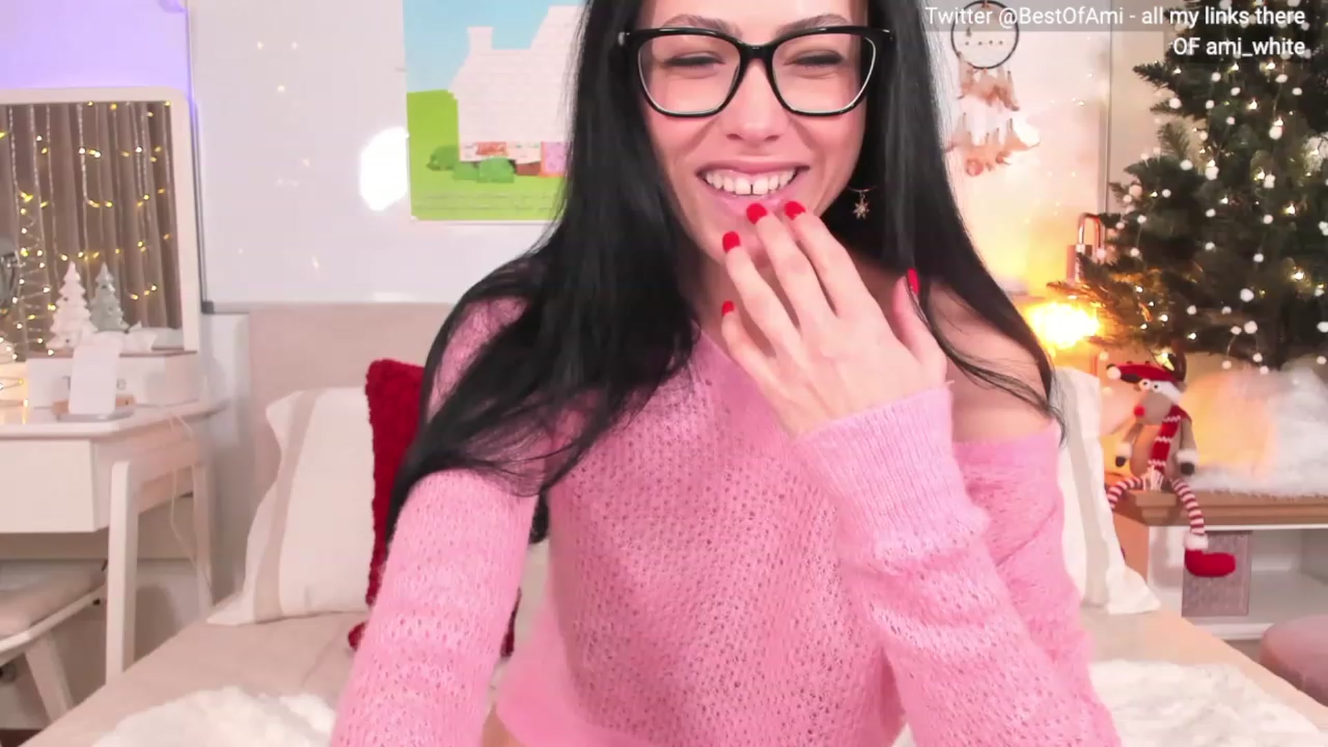 Gallery image thumbnail from Ami_White's myfreecams stream on, 12/20/2023, 04:03 image 5 of 20