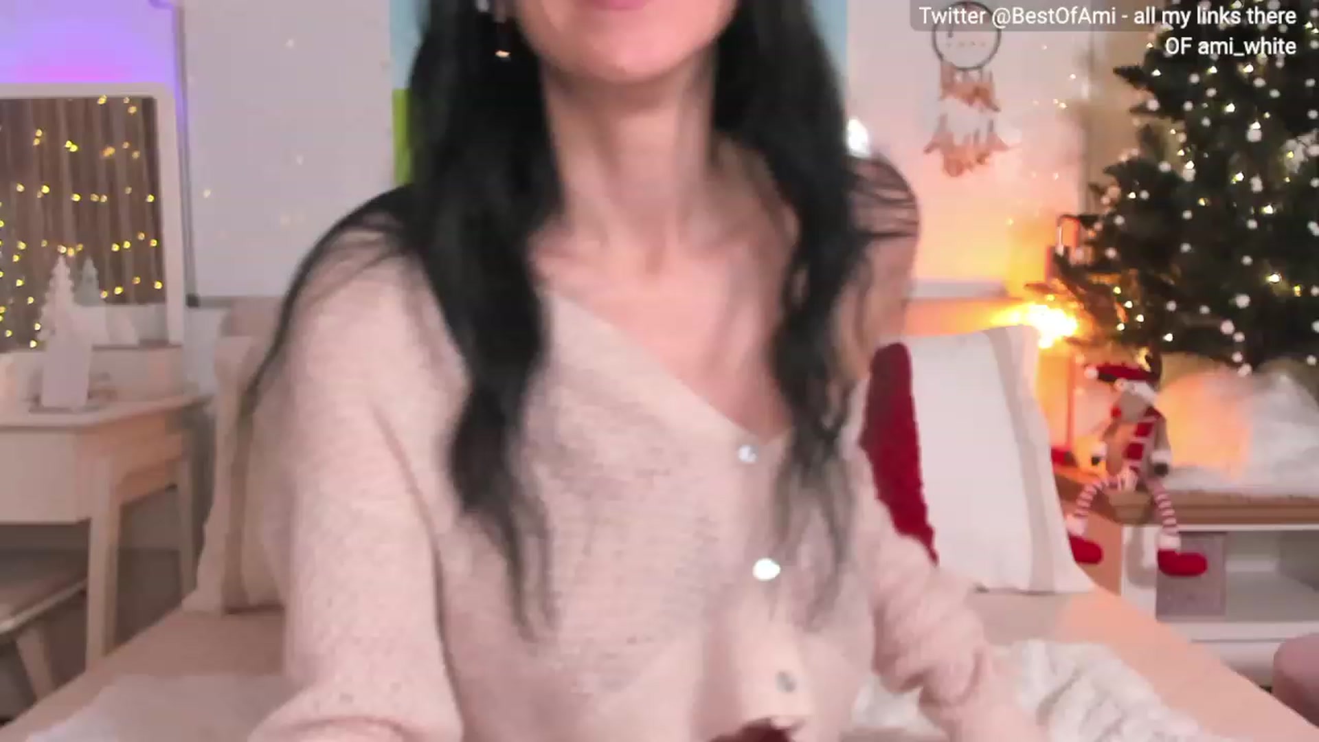 Gallery image thumbnail from Ami_White's myfreecams stream on, 12/21/2023, 07:45 image 8 of 20